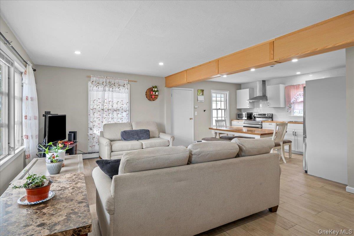 10 Wisner Avenue, Middletown, NY 10940