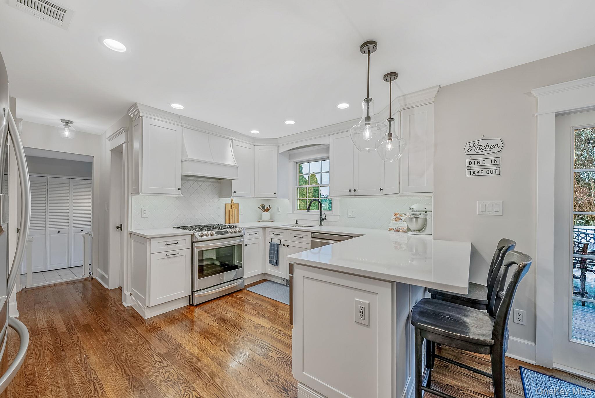 2 Cindy Street, Smithtown, NY 11787