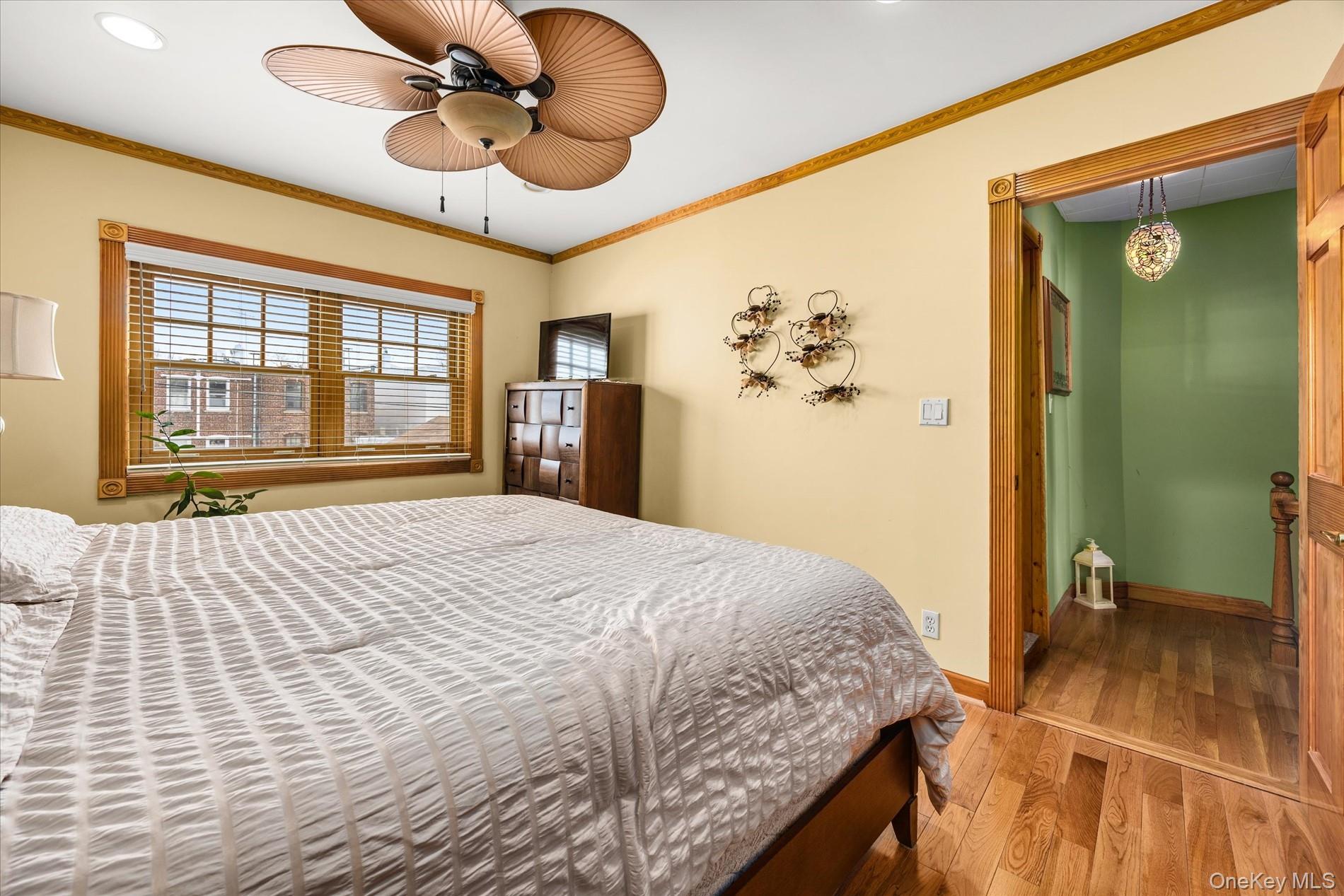 72-31 73rd Street, Glendale, NY 11385