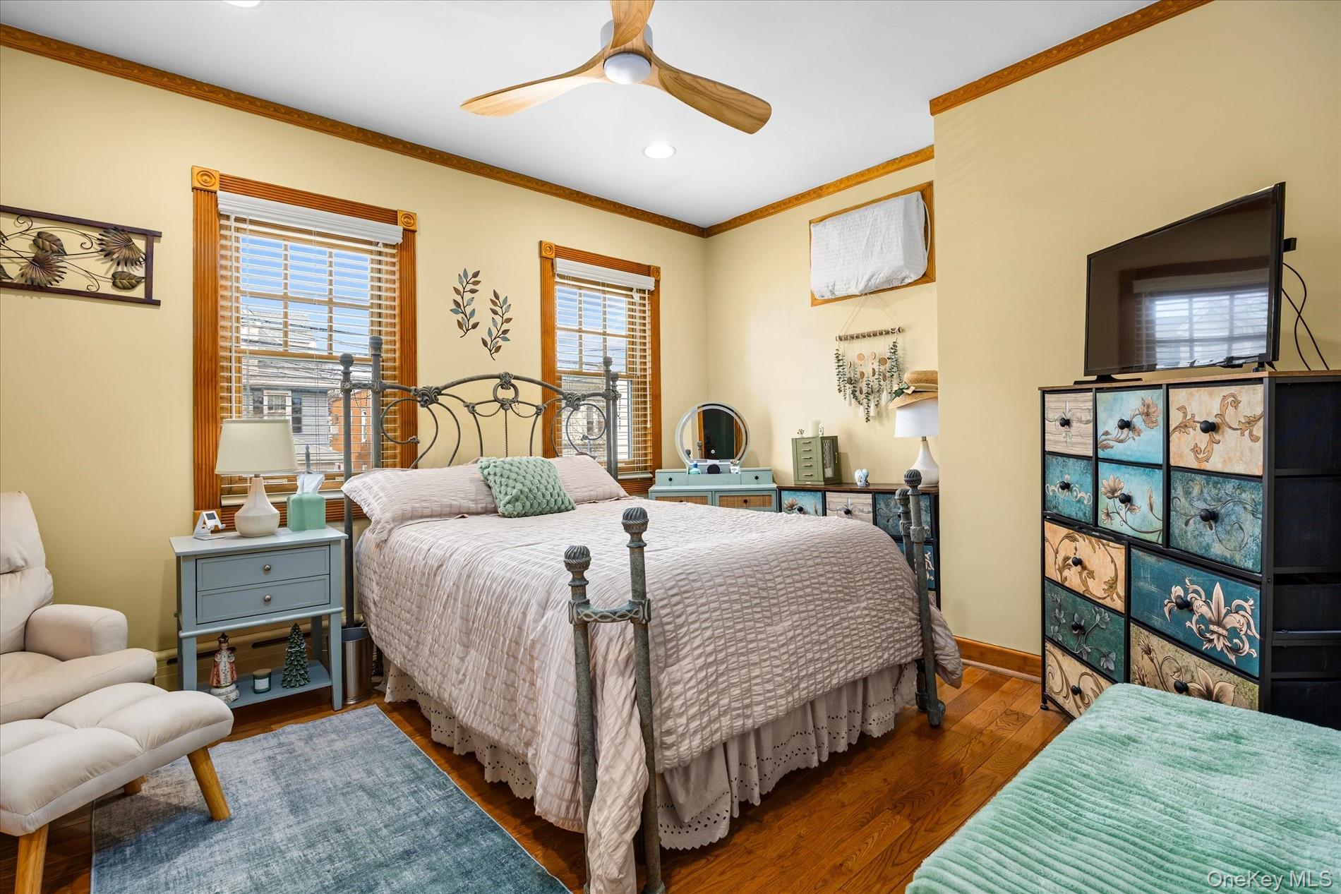 72-31 73rd Street, Glendale, NY 11385