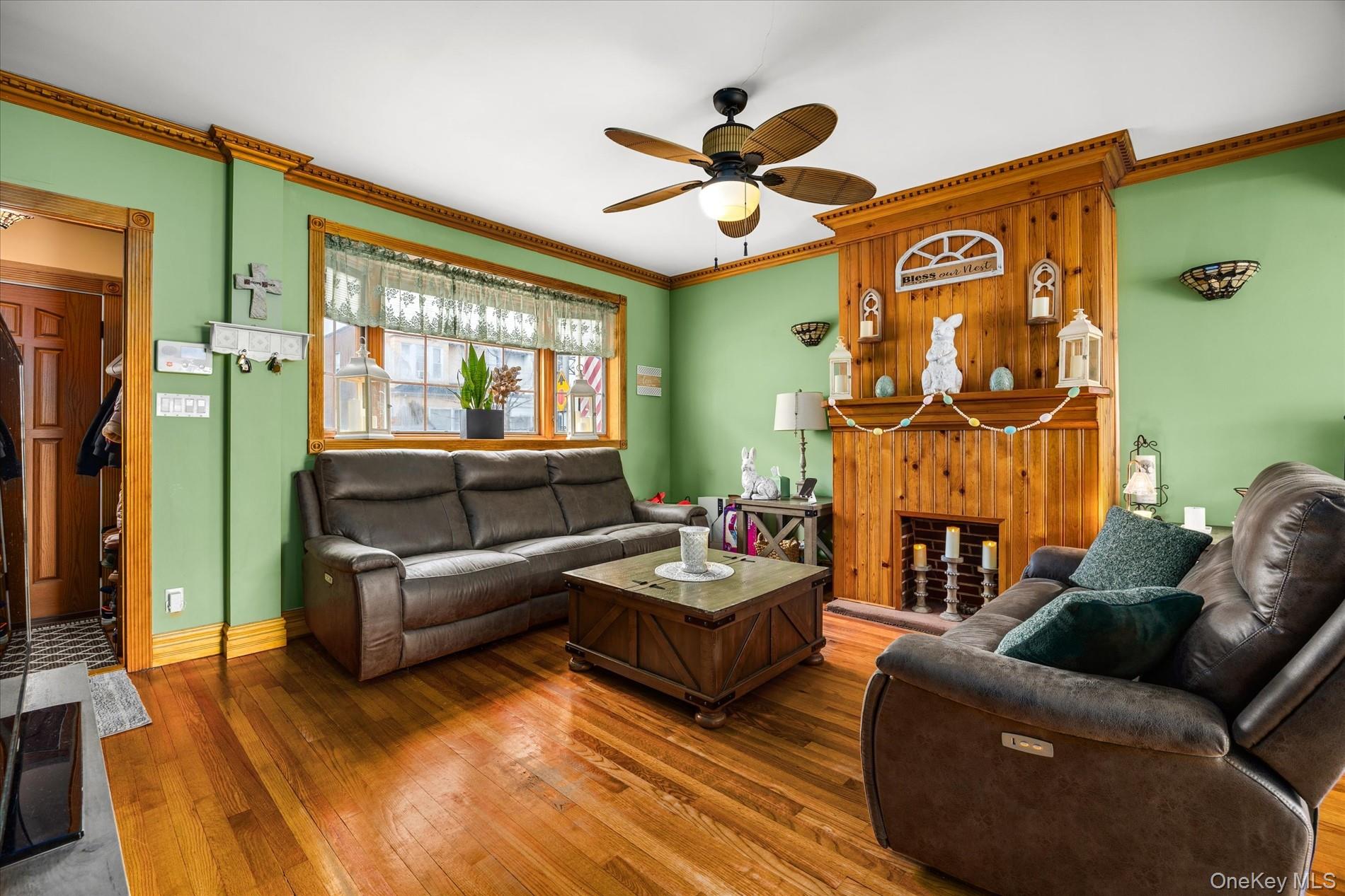 72-31 73rd Street, Glendale, NY 11385