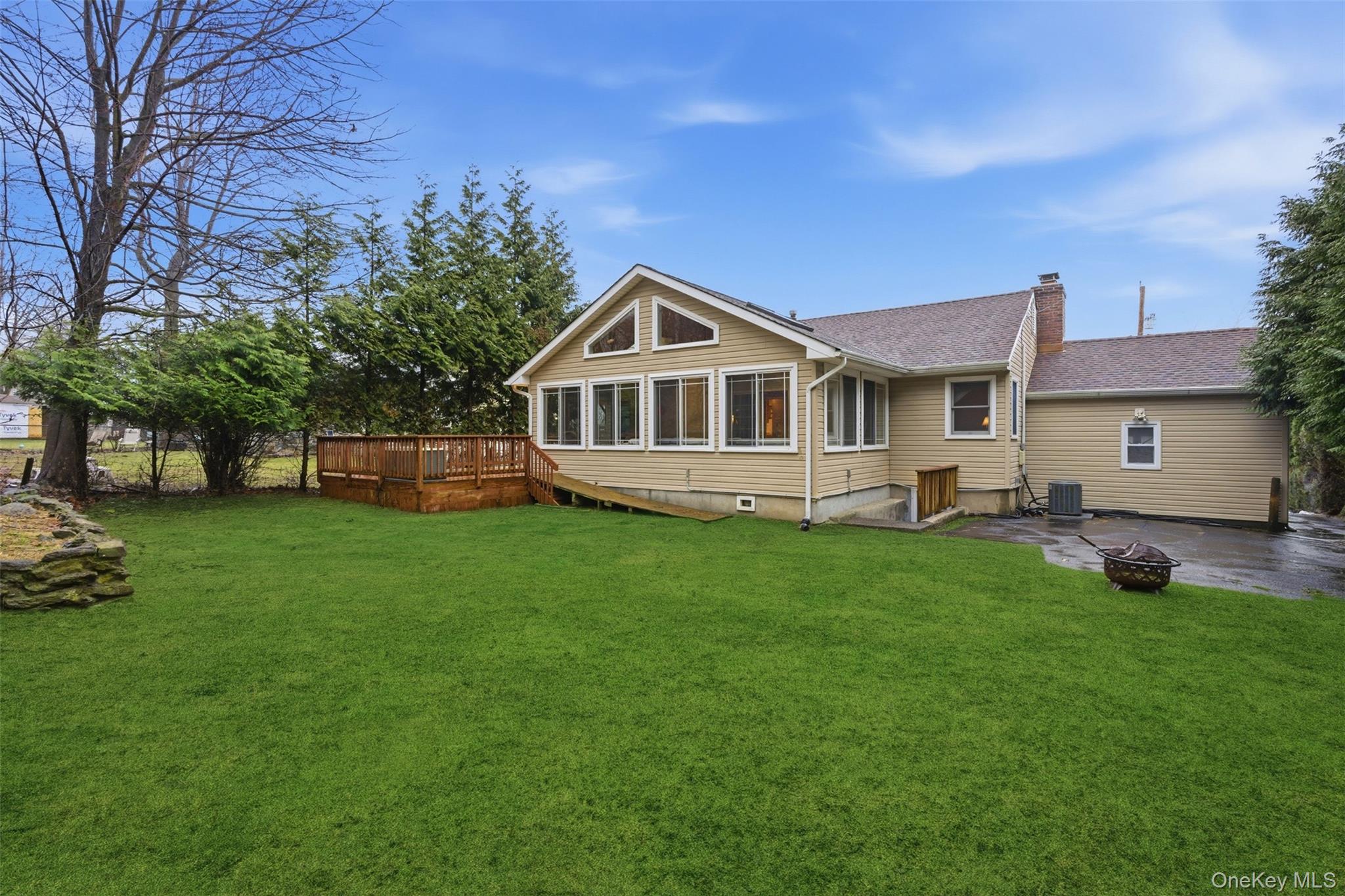 87 Capt Shankey Drive, Garnerville, NY 10923