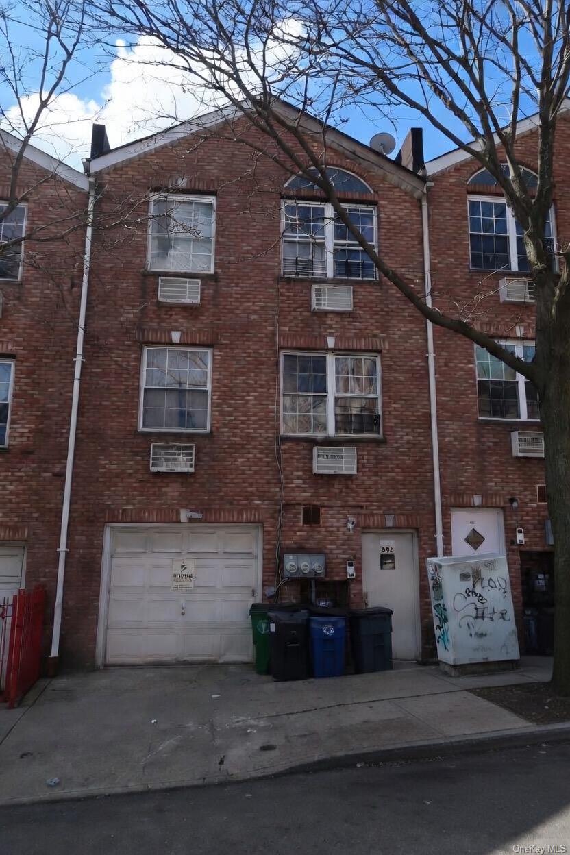 992 Jennings Street, Bronx, NY 10460