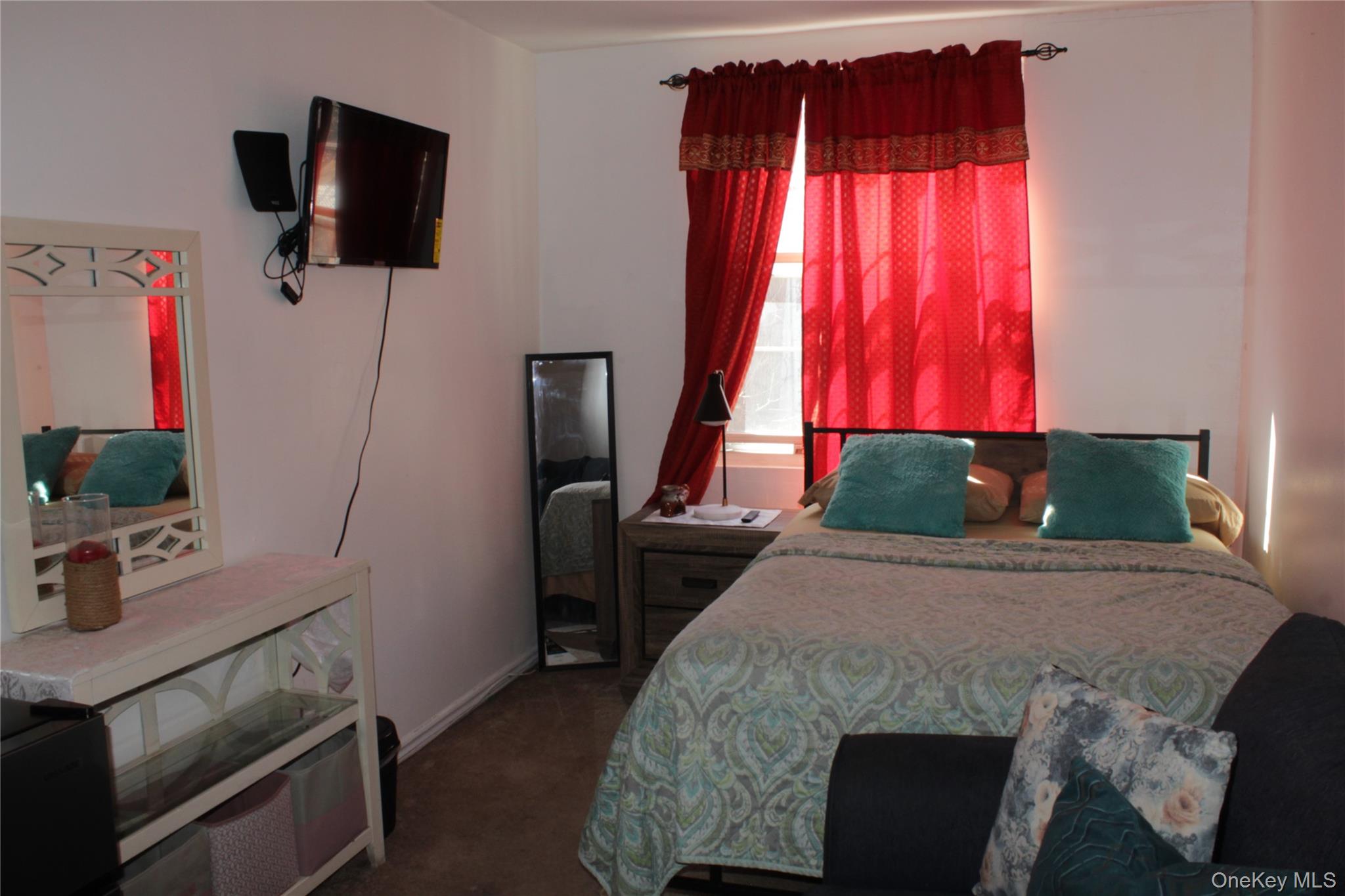 992 Jennings Street, Bronx, NY 10460