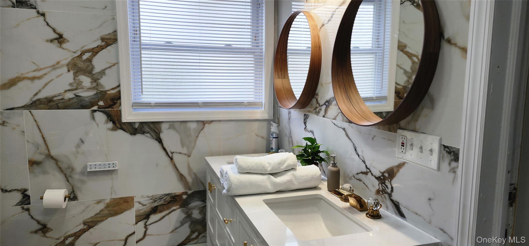 150 E Walnut Street, Long Beach, NY 11561