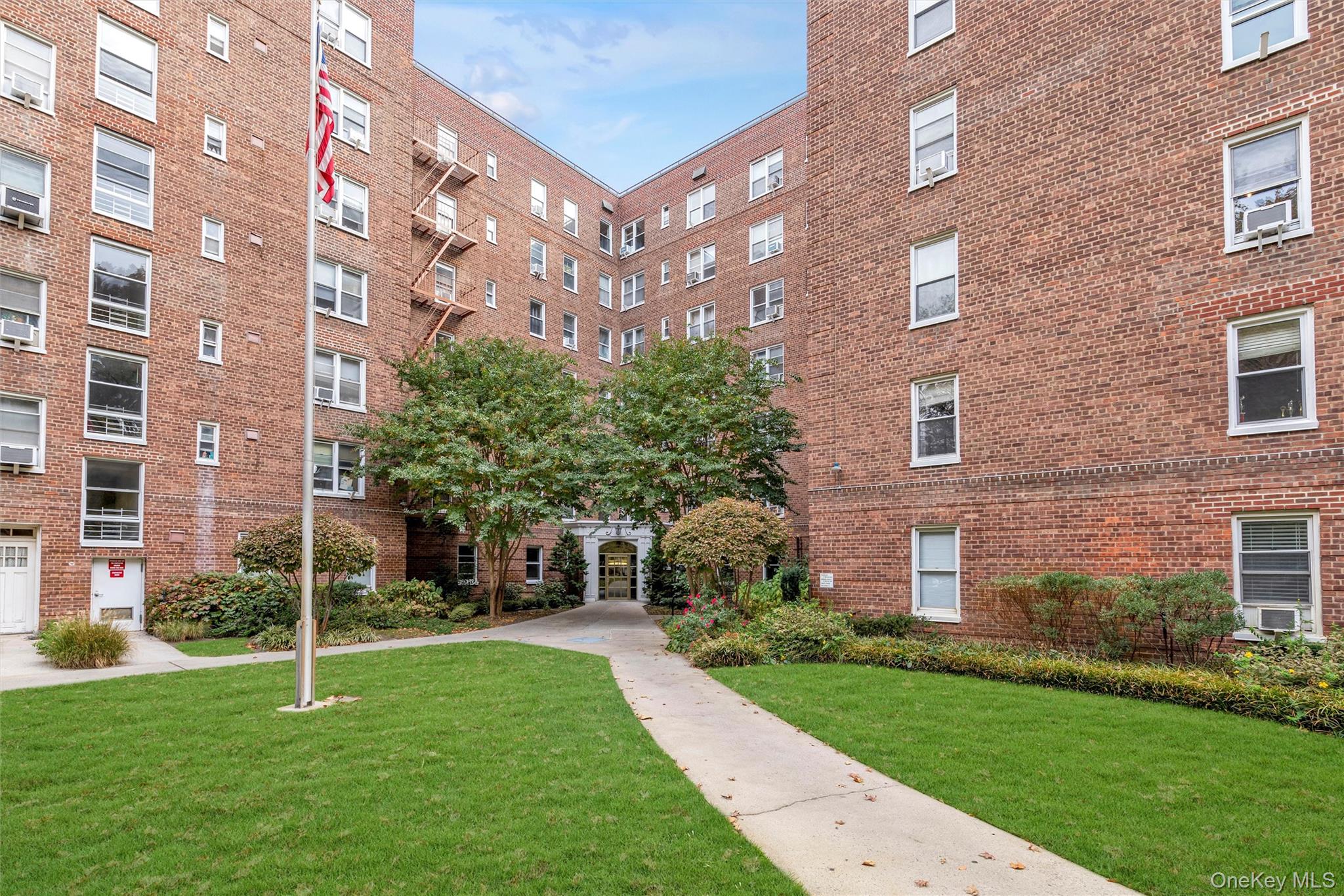 72-61 113th Street # 4B, Forest Hills, NY 11375