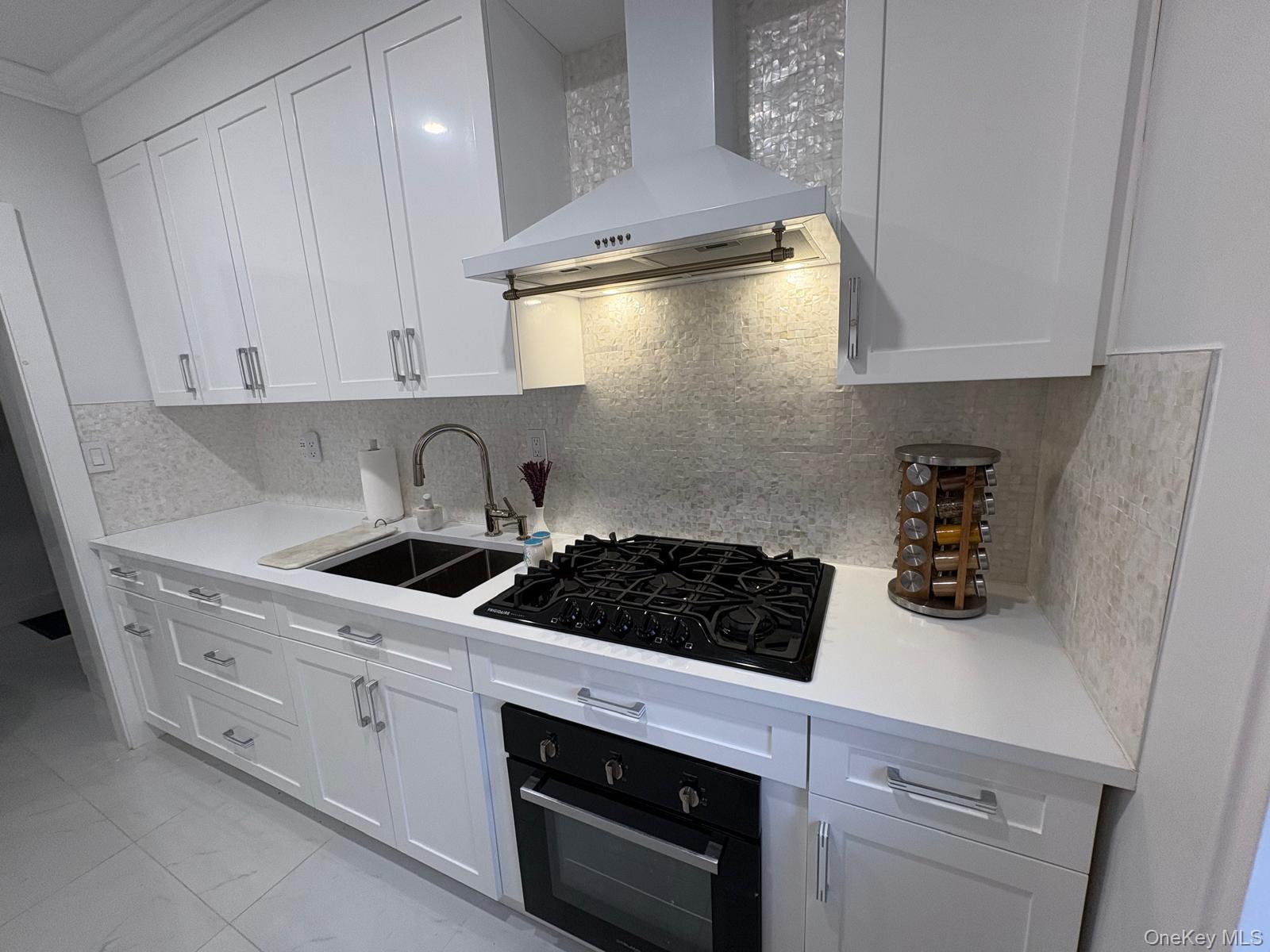 4 Sadore # 1R, Yonkers, NY 10710