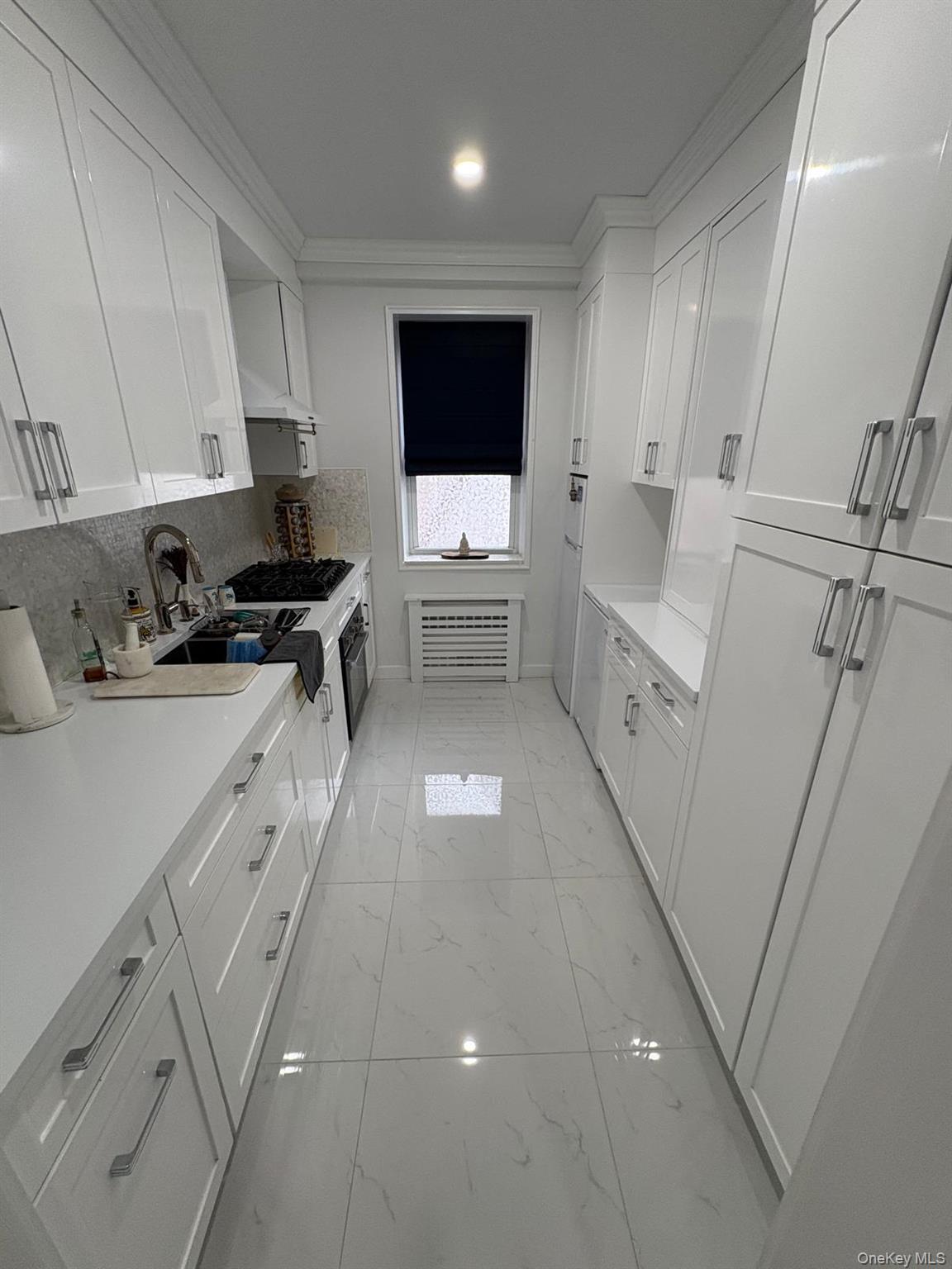 4 Sadore # 1R, Yonkers, NY 10710