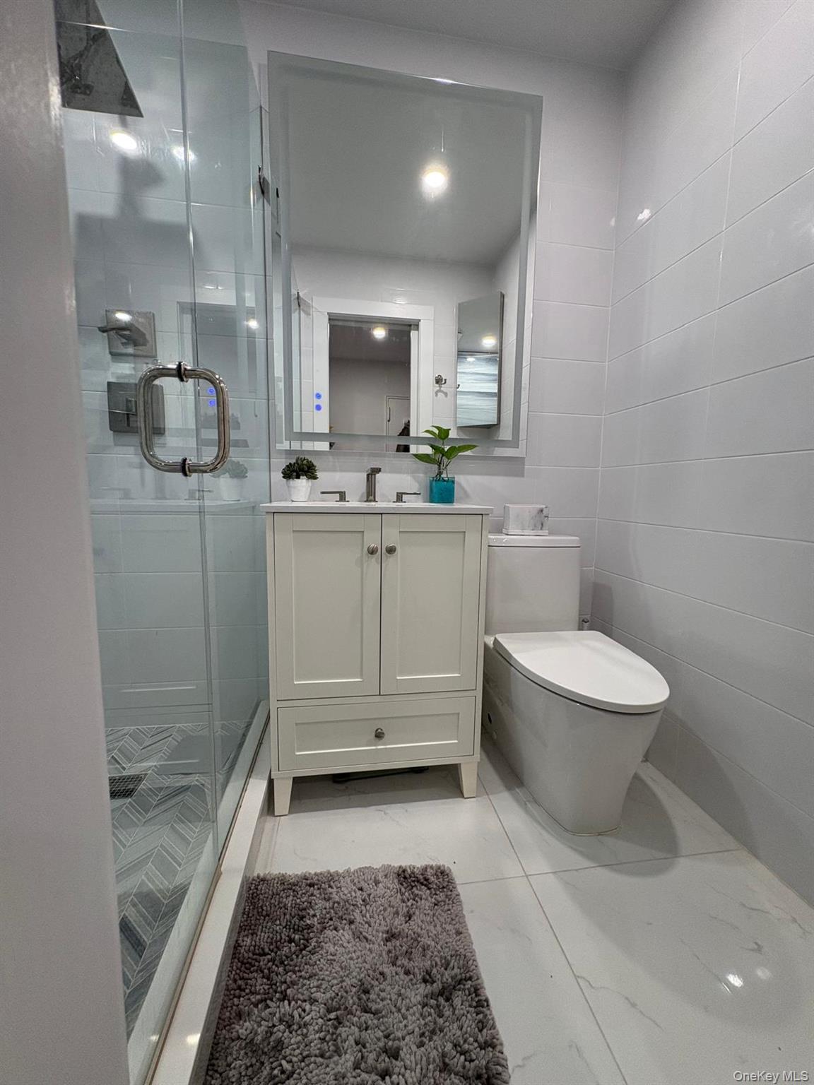 4 Sadore # 1R, Yonkers, NY 10710