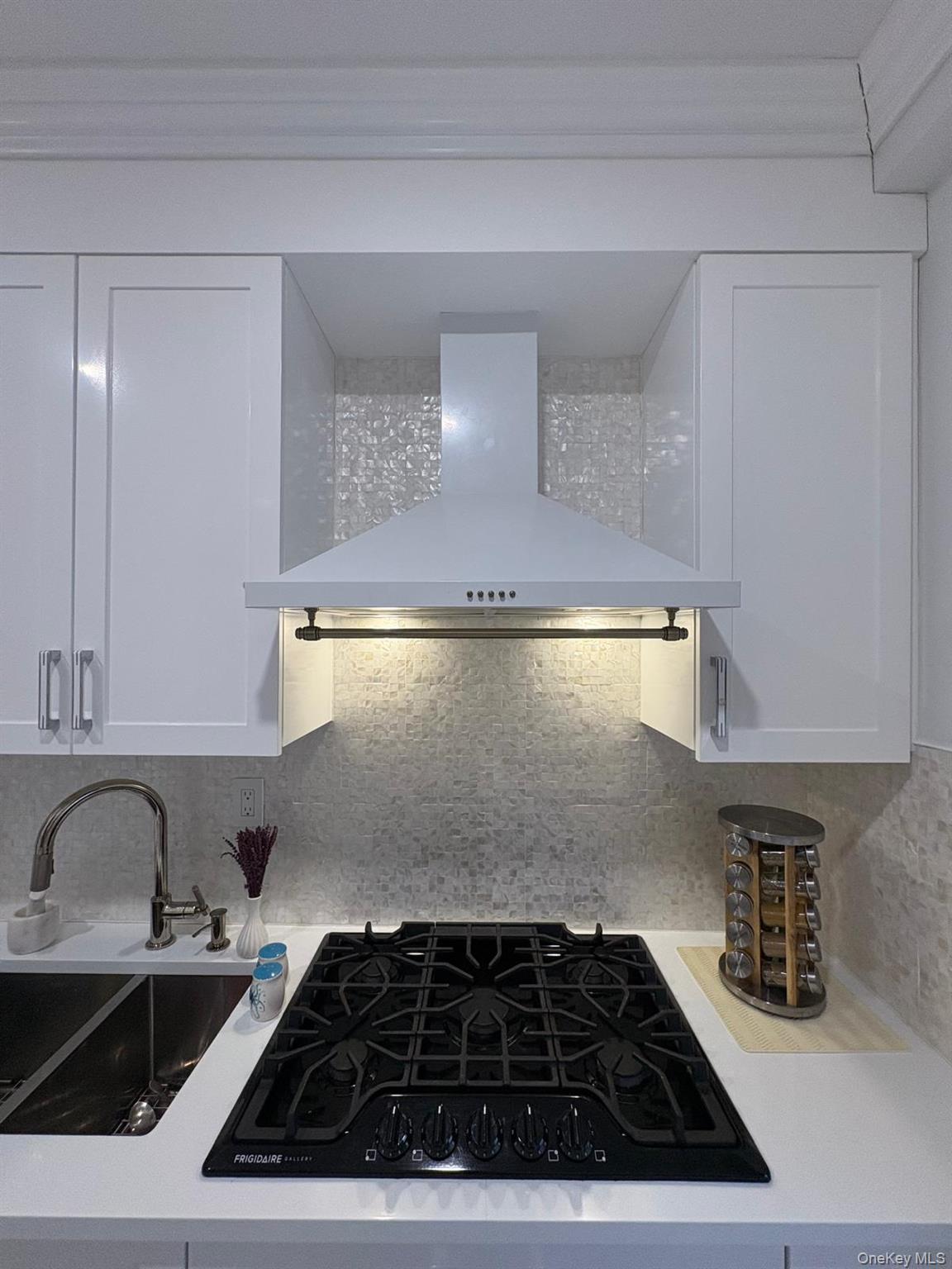 4 Sadore # 1R, Yonkers, NY 10710