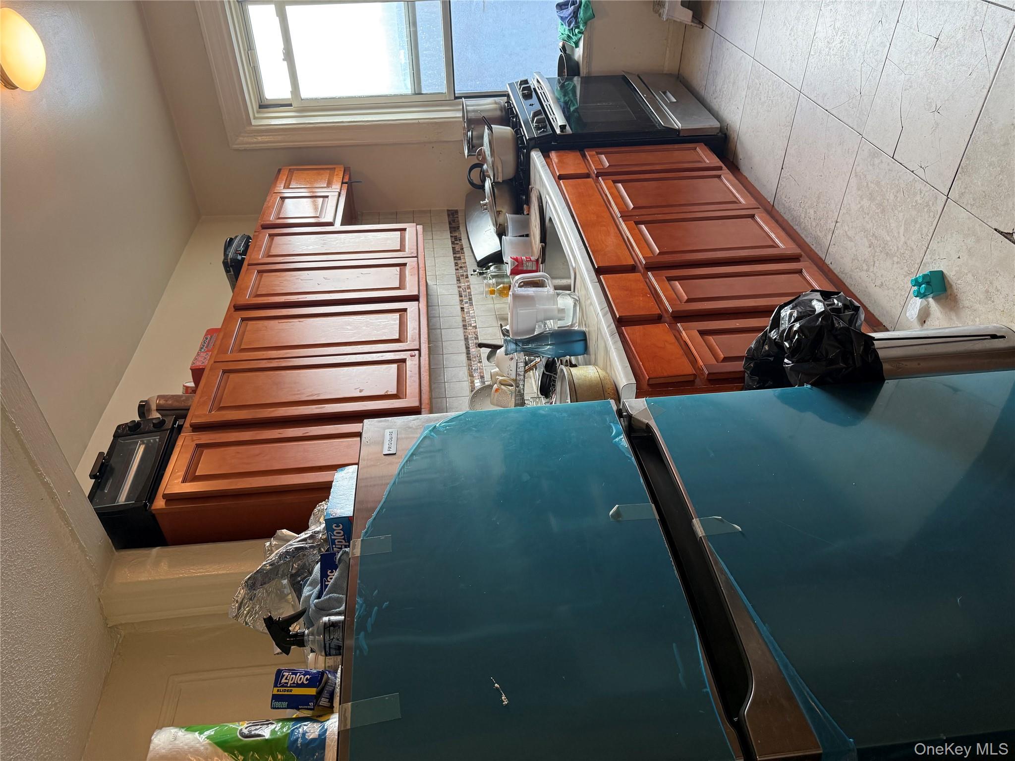 1049 Ward Avenue, Bronx, NY 10472