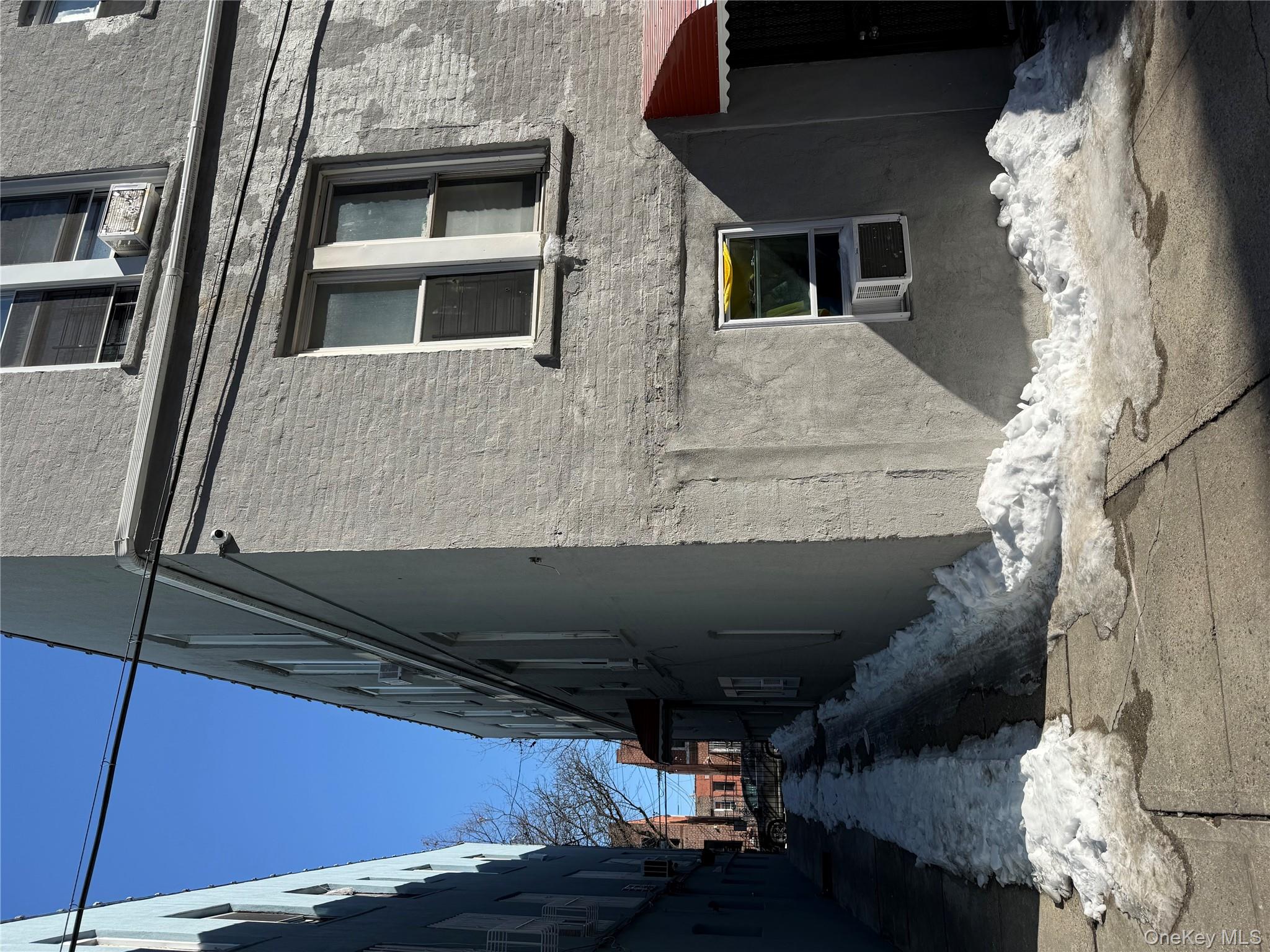 1049 Ward Avenue, Bronx, NY 10472