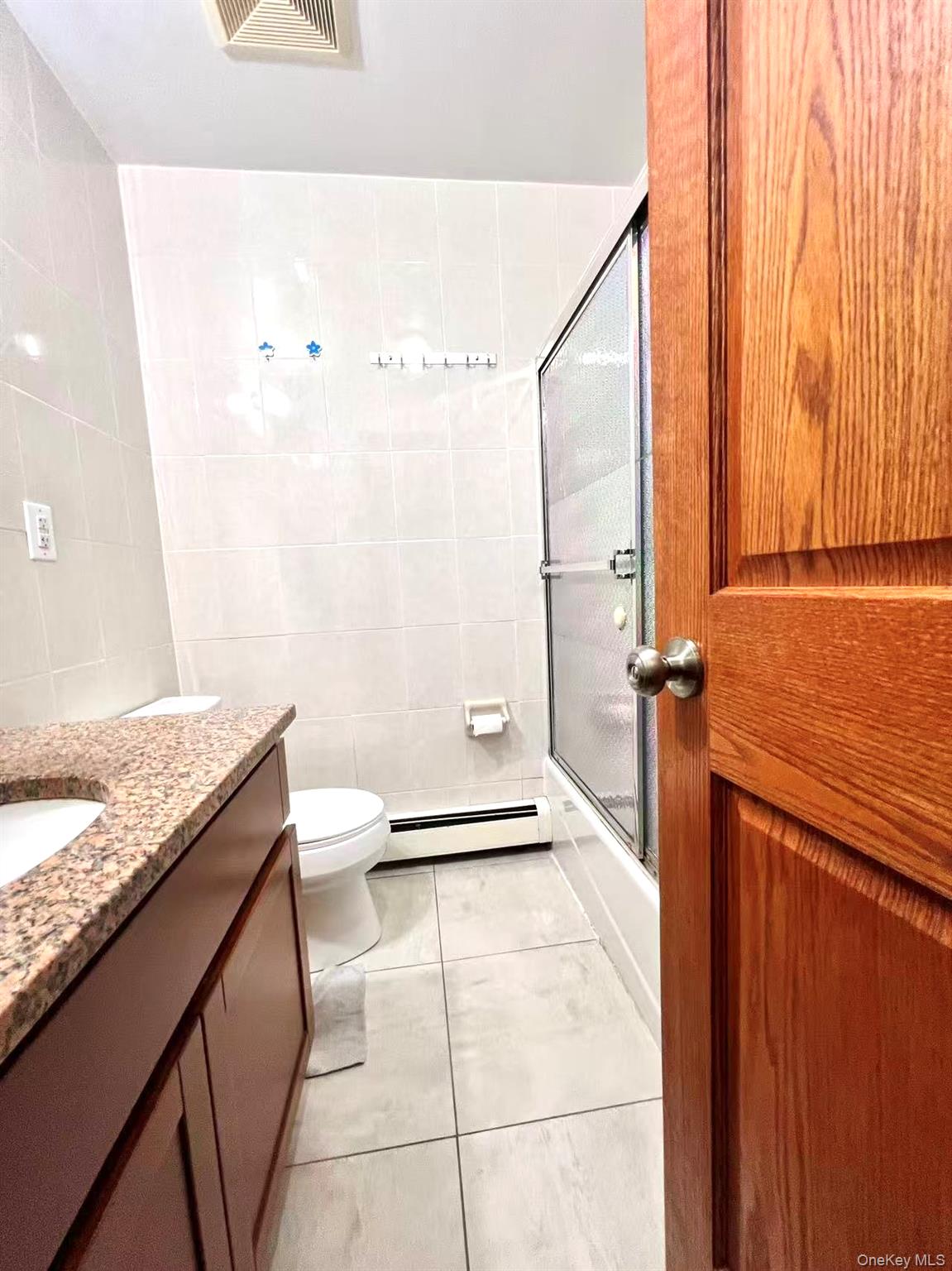 94-27 43rd Ave, Elmhurst, NY 11373