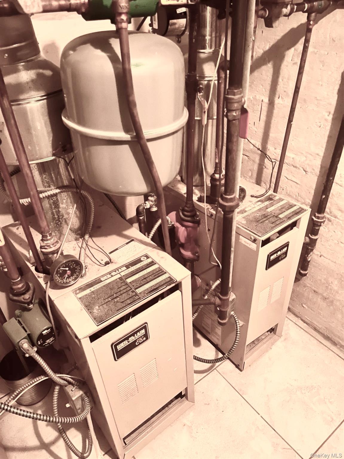 94-27 43rd Ave, Elmhurst, NY 11373