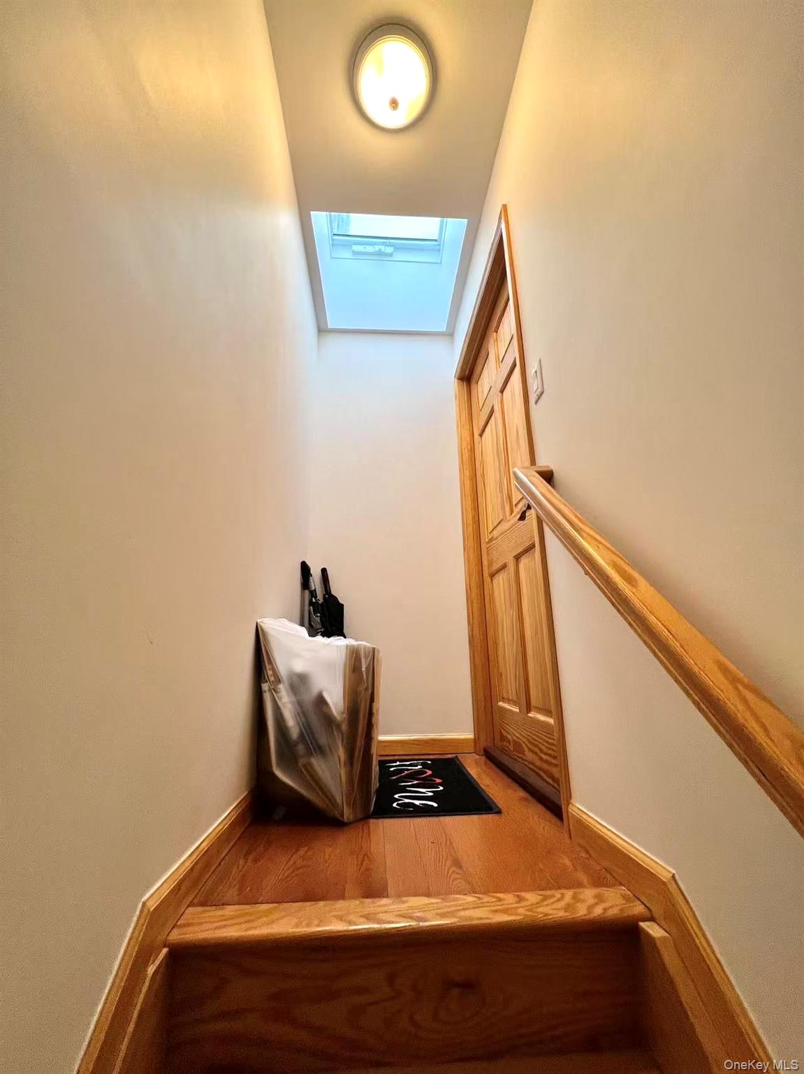 94-27 43rd Ave, Elmhurst, NY 11373