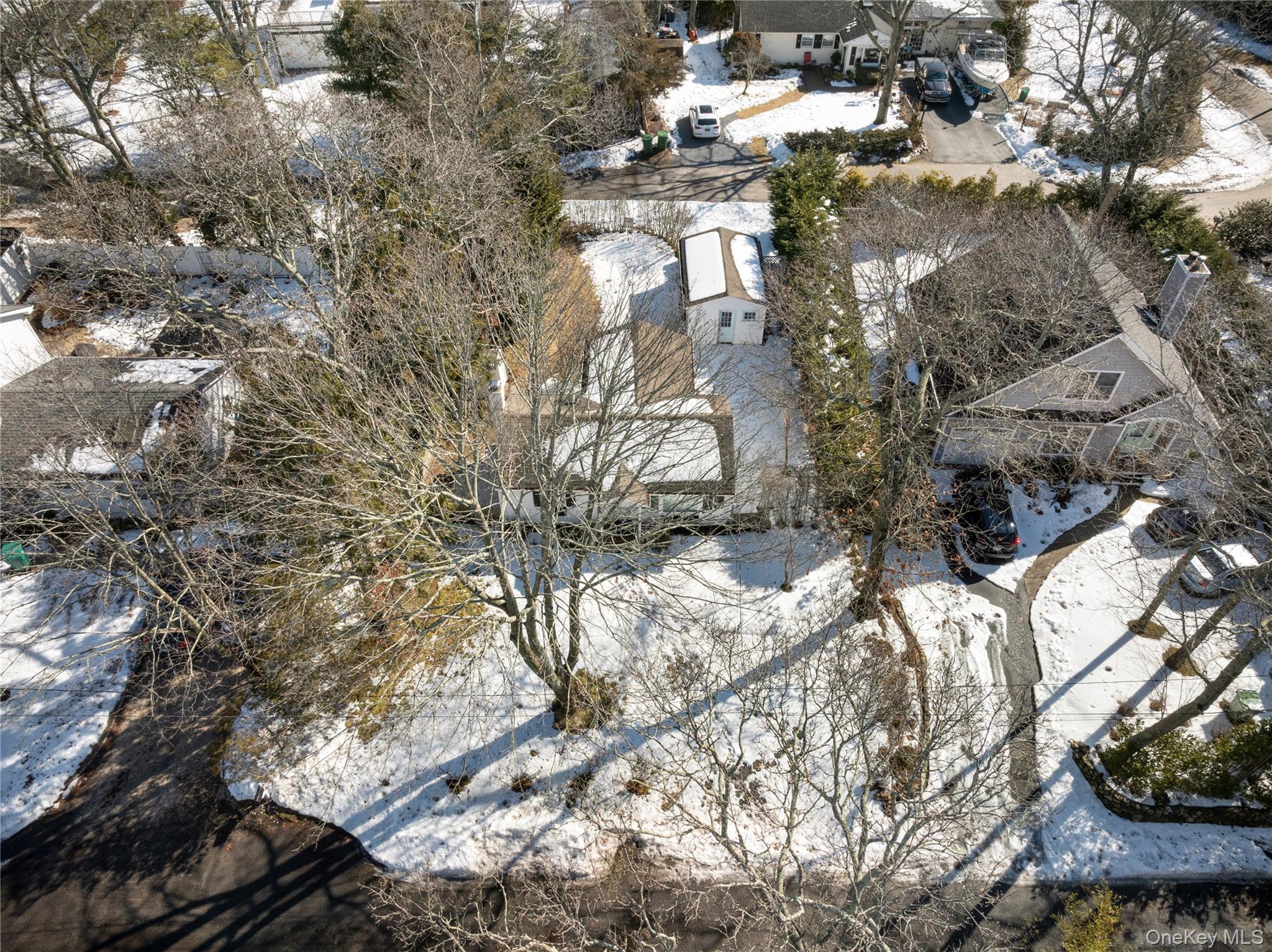 5 Sherman Avenue, Hampton Bays, NY 11946