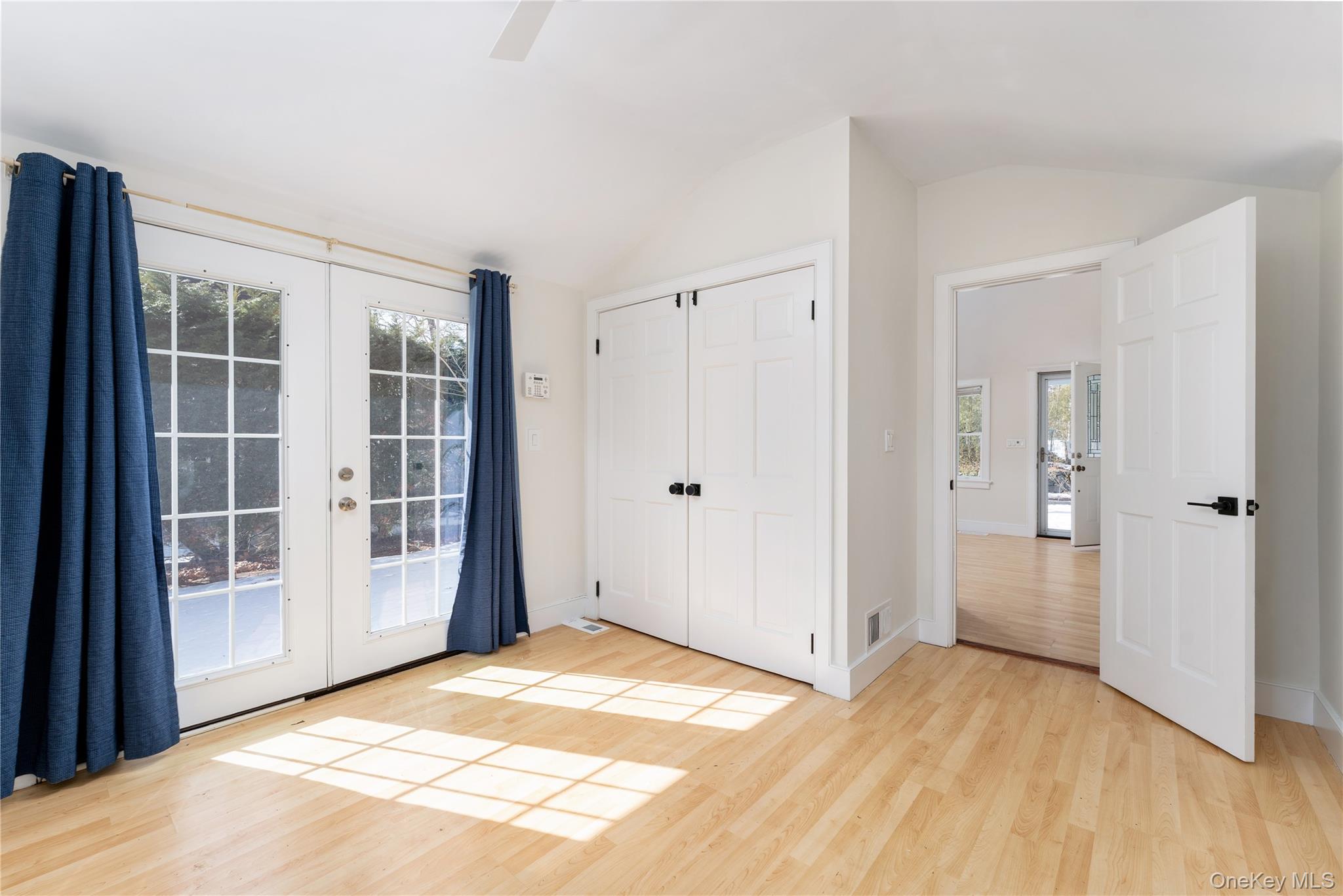 5 Sherman Avenue, Hampton Bays, NY 11946