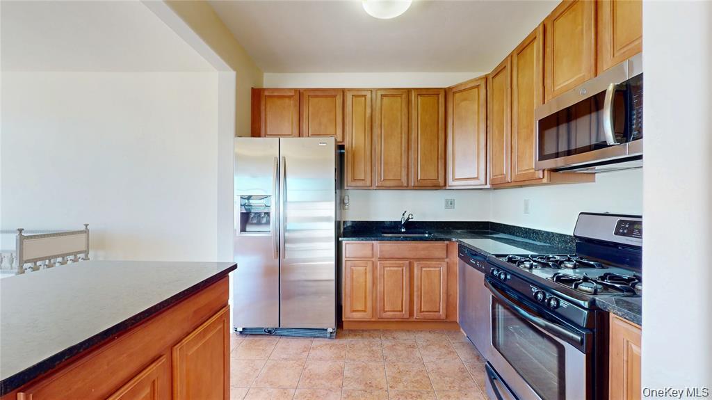 6910 Beach Front Road, Arverne, NY 11692