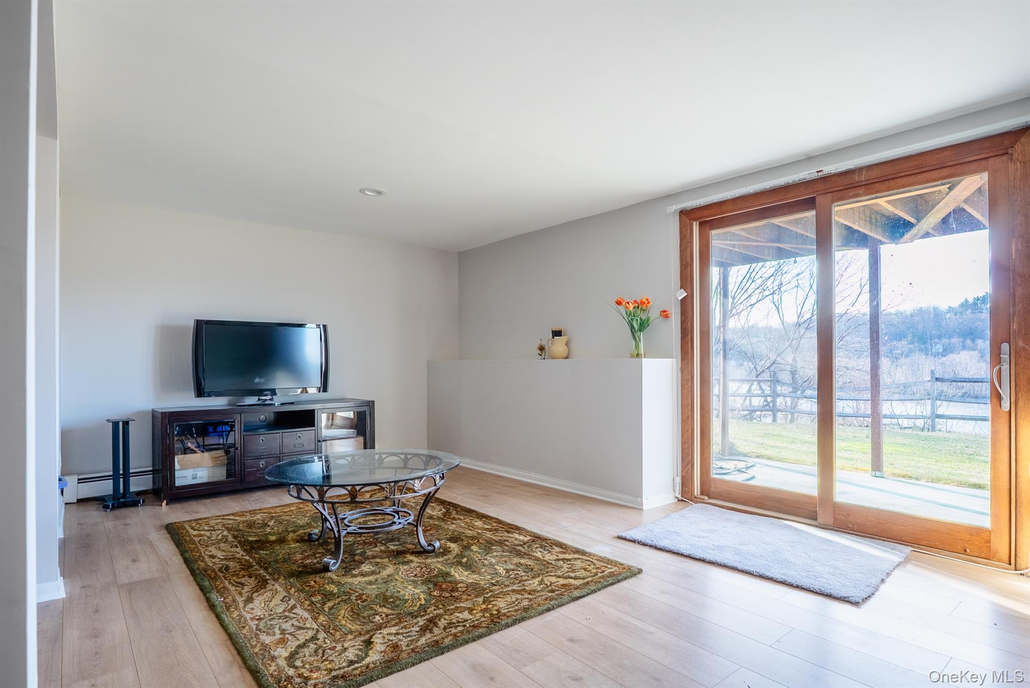 10 Rondout Harbor, Port Ewen, NY 12466