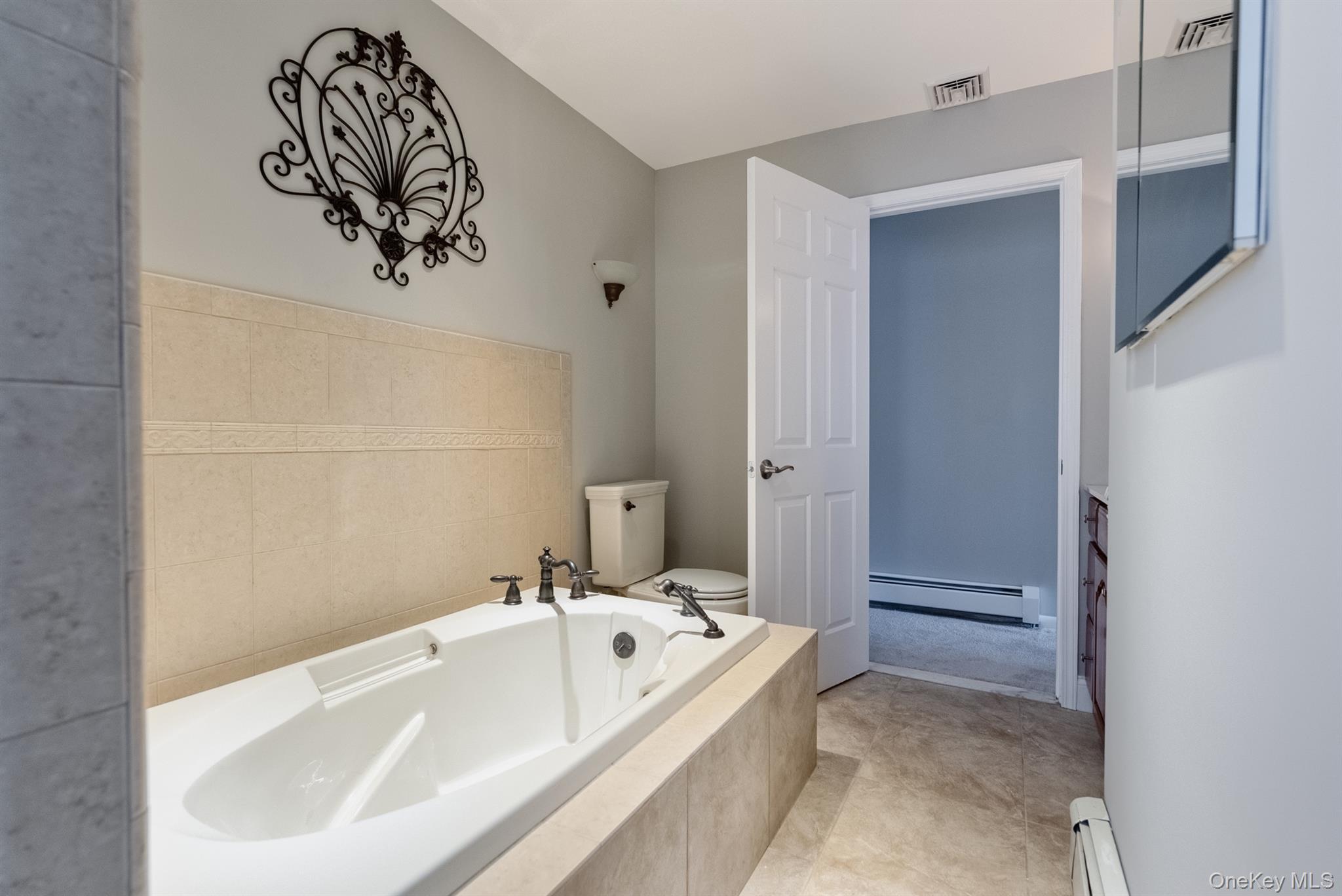 10 Rondout Harbor, Port Ewen, NY 12466