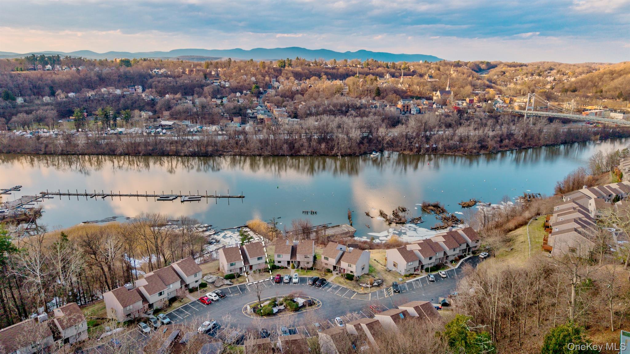 10 Rondout Harbor, Port Ewen, NY 12466