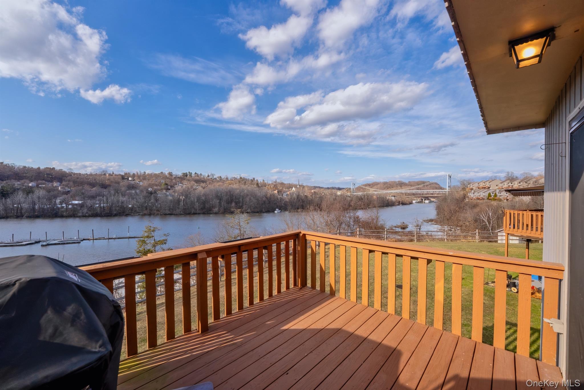 10 Rondout Harbor, Port Ewen, NY 12466