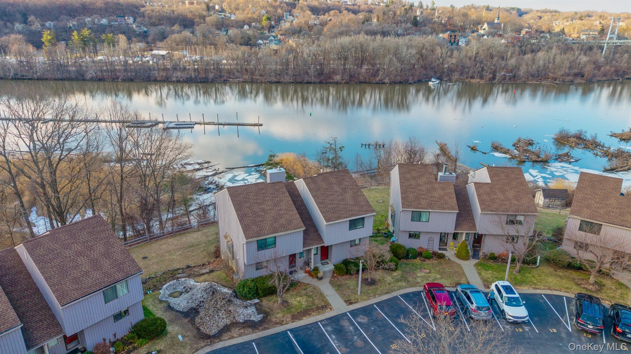 10 Rondout Harbor, Port Ewen, NY 12466