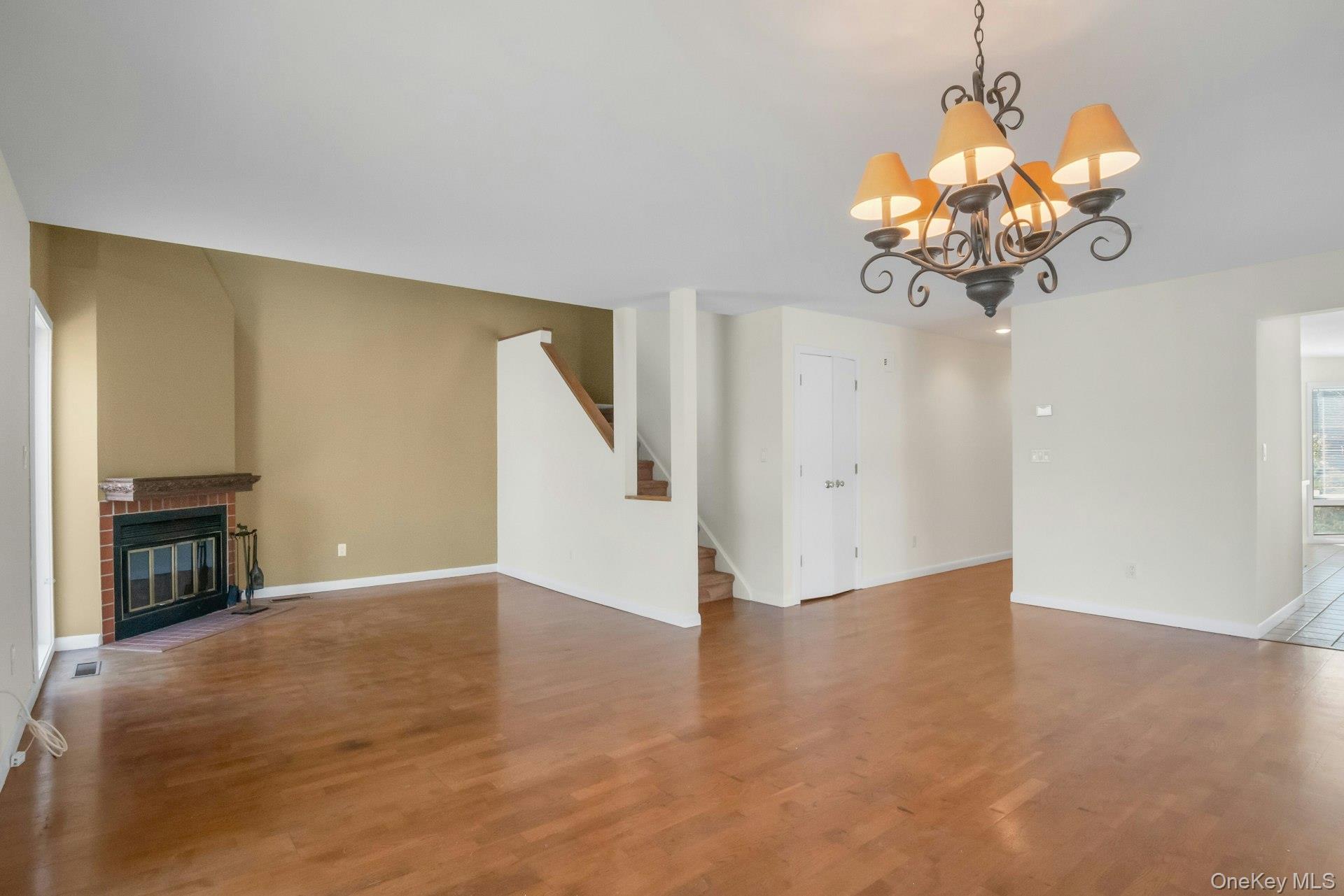 1 Spring Pond Drive # 1, Ossining, NY 10562