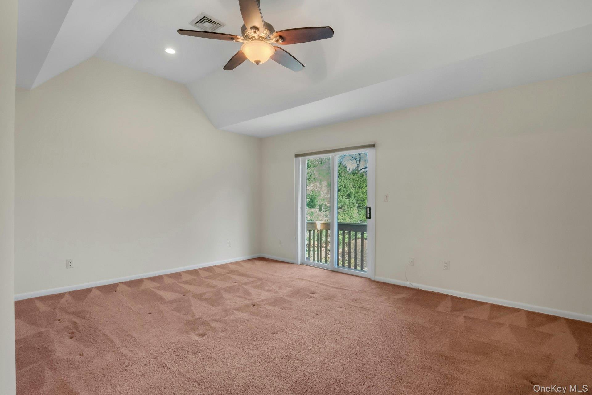 1 Spring Pond Drive # 1, Ossining, NY 10562