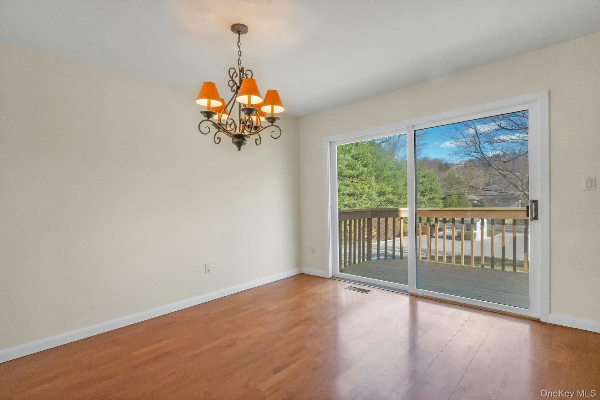 1 Spring Pond Drive # 1, Ossining, NY 10562