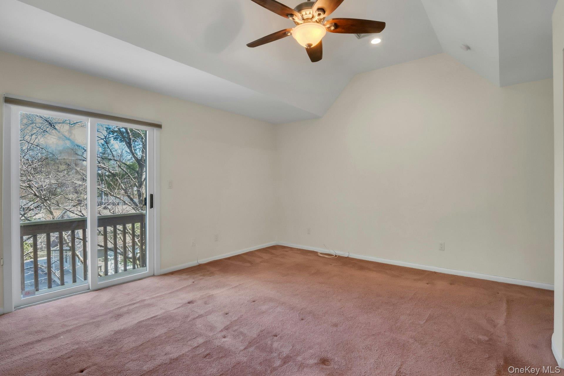 1 Spring Pond Drive # 1, Ossining, NY 10562