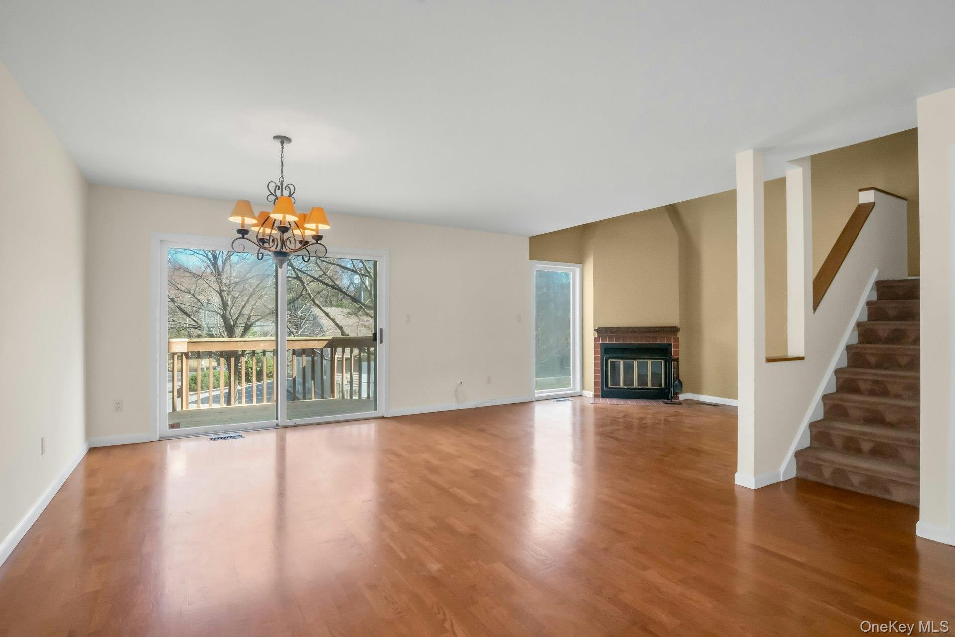 1 Spring Pond Drive # 1, Ossining, NY 10562