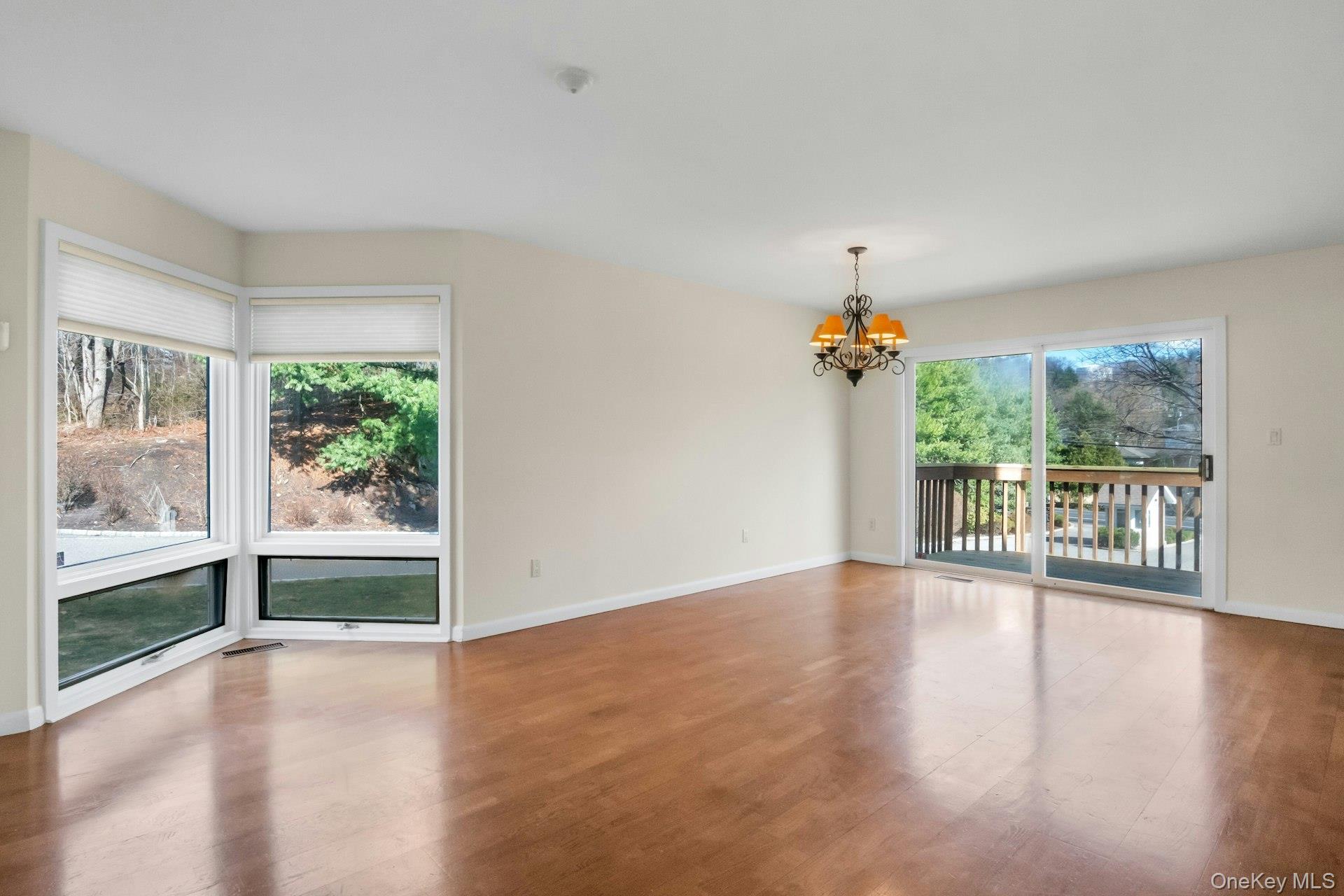 1 Spring Pond Drive # 1, Ossining, NY 10562