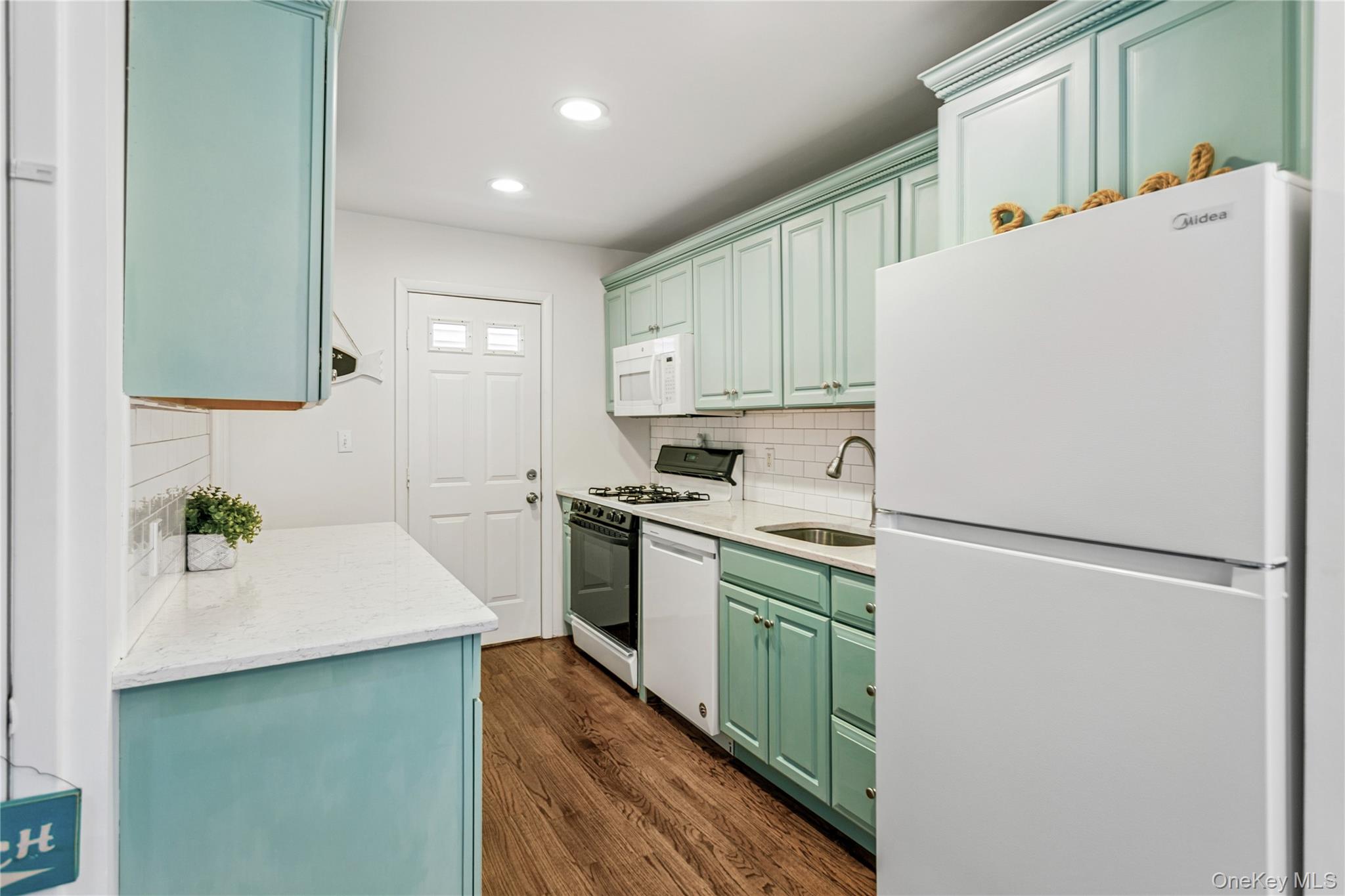 48 Tennessee Avenue, Long Beach, NY 11561