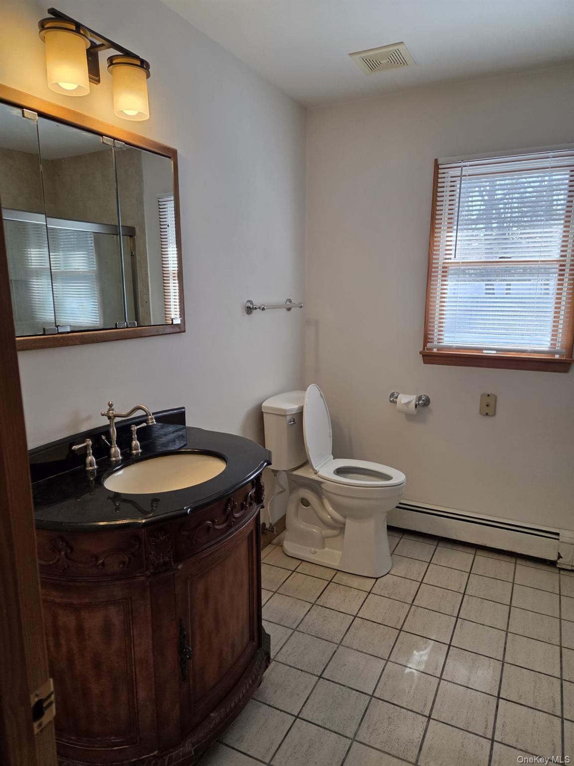 6 Honey Lane W, Miller Place, NY 11764