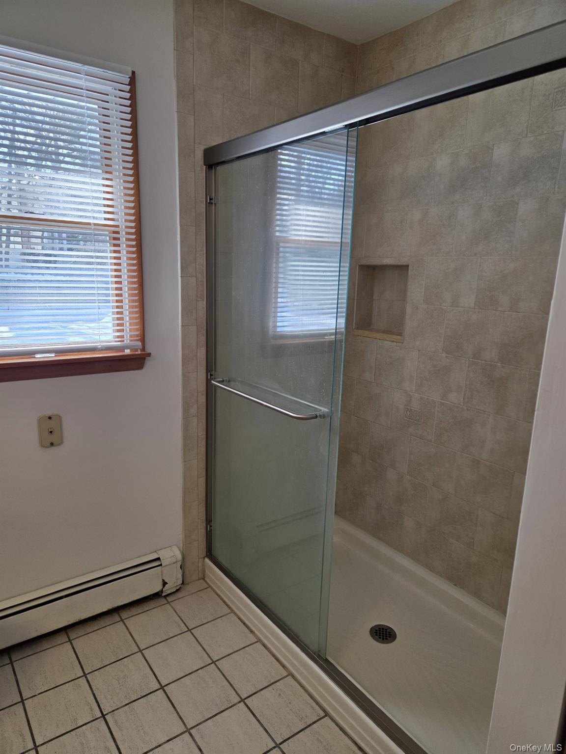 6 Honey Lane W, Miller Place, NY 11764