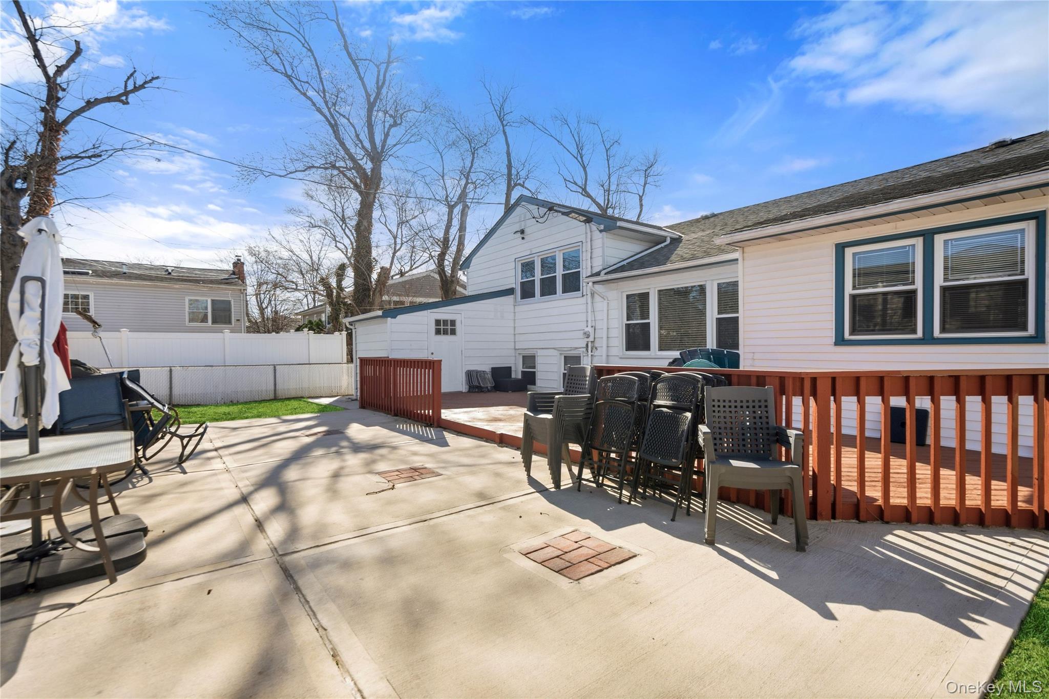 70 Forest Road, Valley Stream, NY 11581