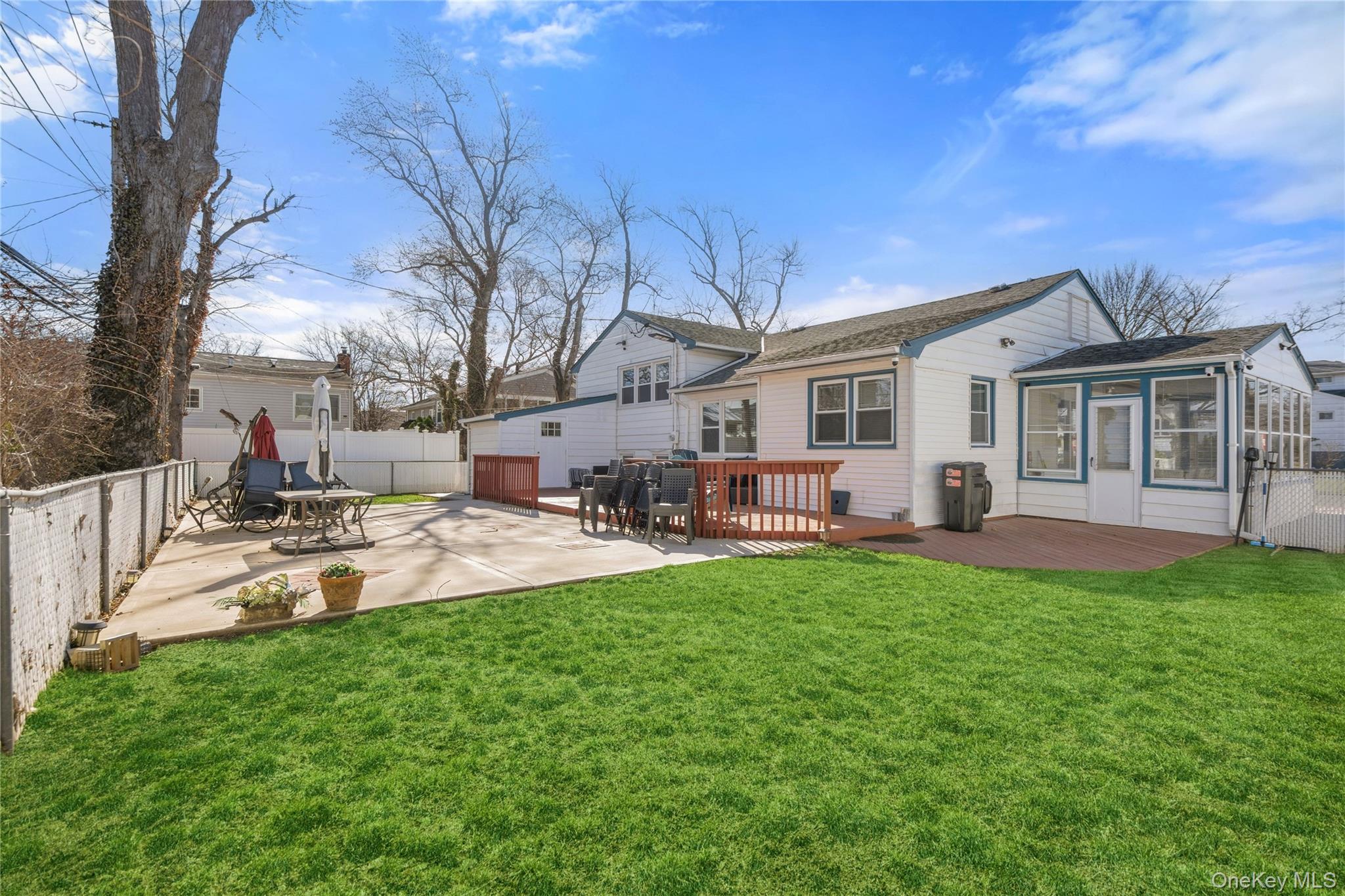 70 Forest Road, Valley Stream, NY 11581