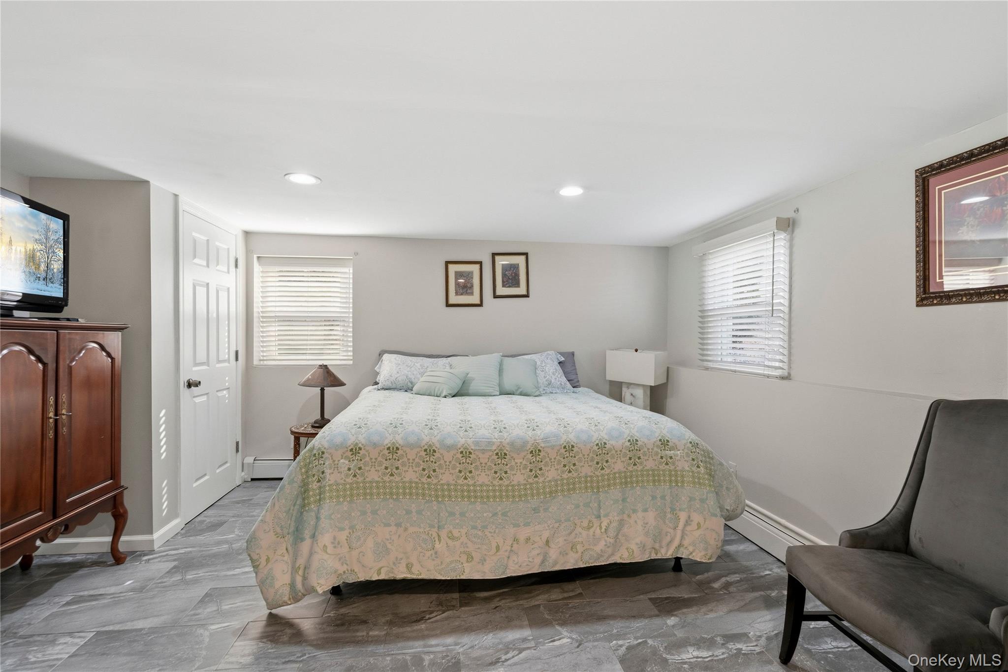 70 Forest Road, Valley Stream, NY 11581