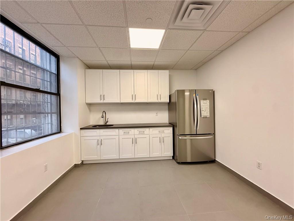 128 Mott Street # 302, New York (Manhattan), NY 10013