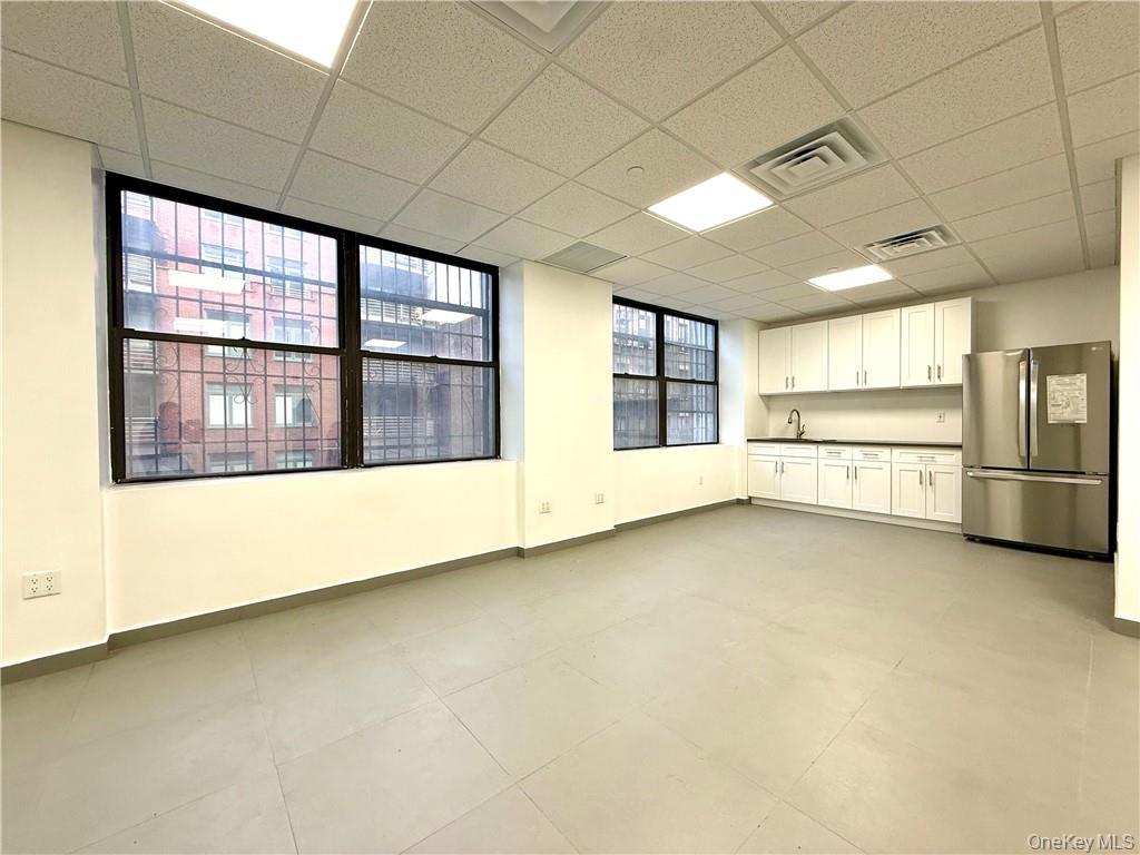 128 Mott Street # 302, New York (Manhattan), NY 10013