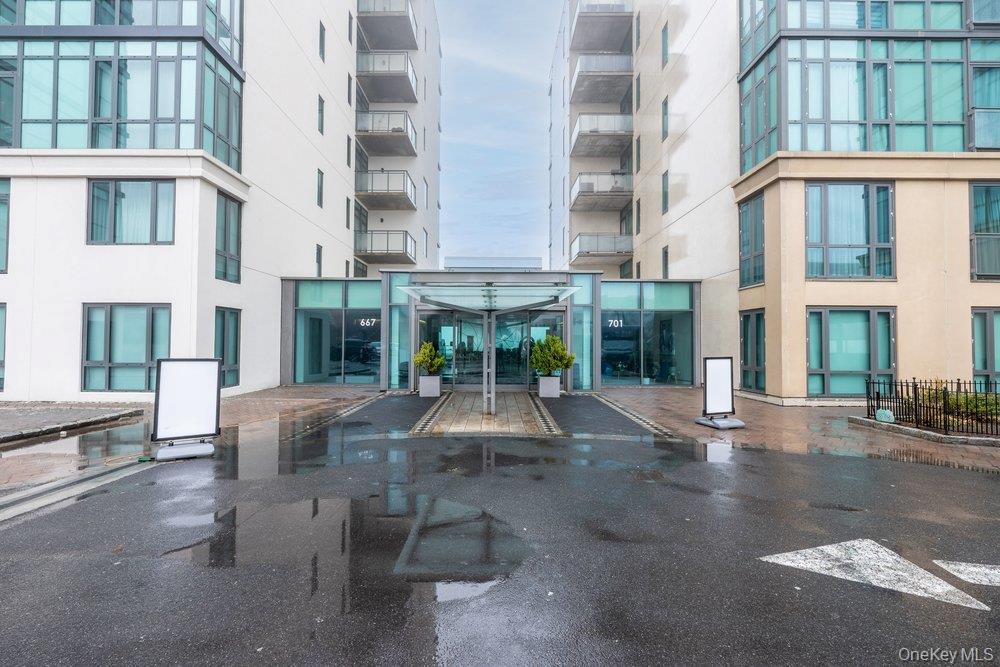 701 Ridge Hill Boulevard # 8E, Yonkers, NY 10710