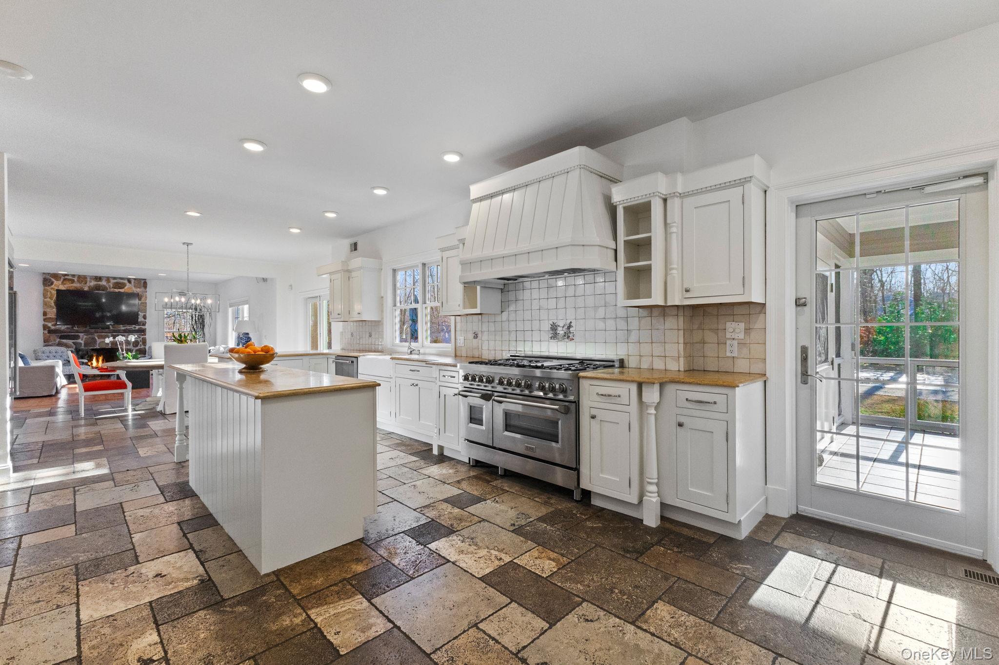 36 Scofield Road, Pound Ridge, NY 10576