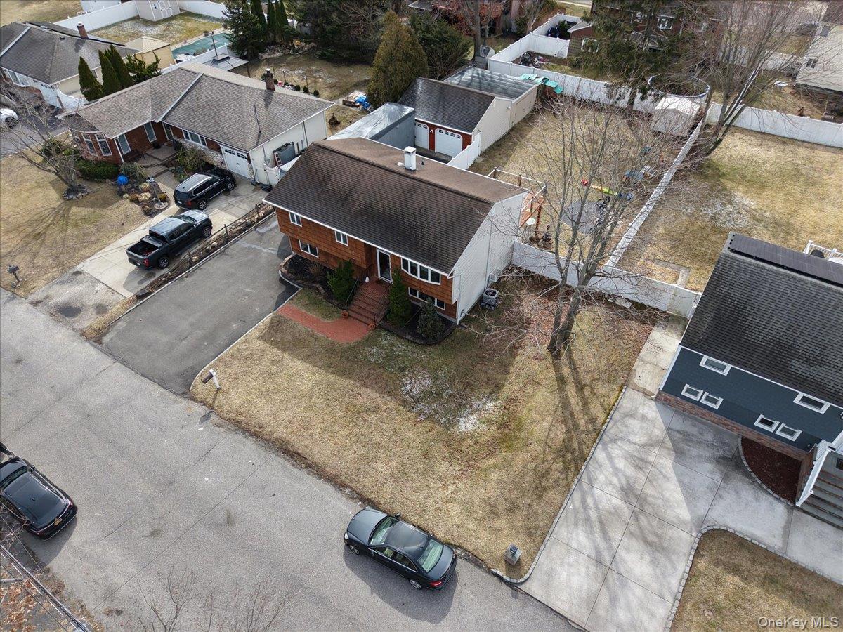 332 Sea Cliff Street, Islip Terrace, NY 11752