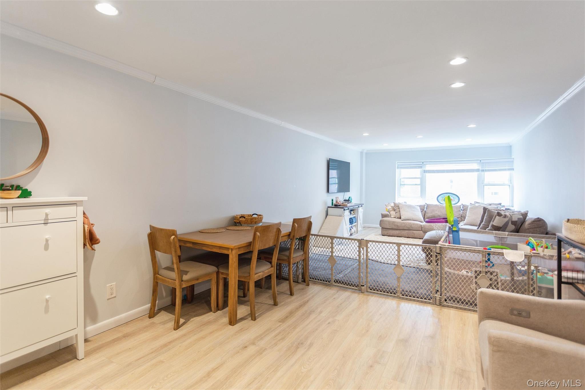 740 E Broadway # 4D, Long Beach, NY 11561