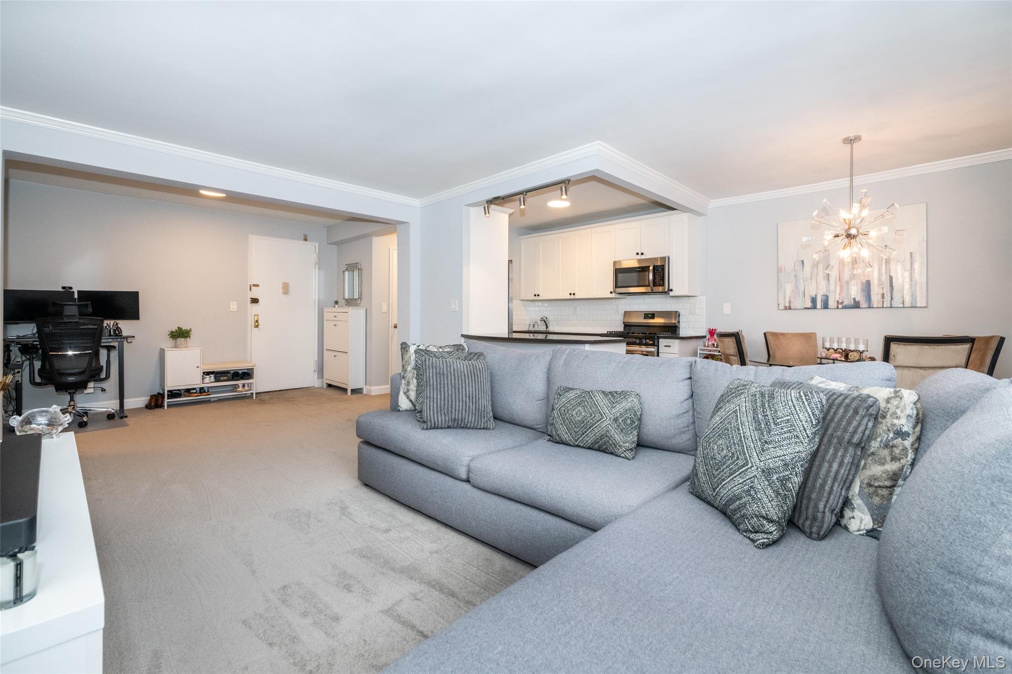 4 Sadore Lane # 5J, Yonkers, NY 10710