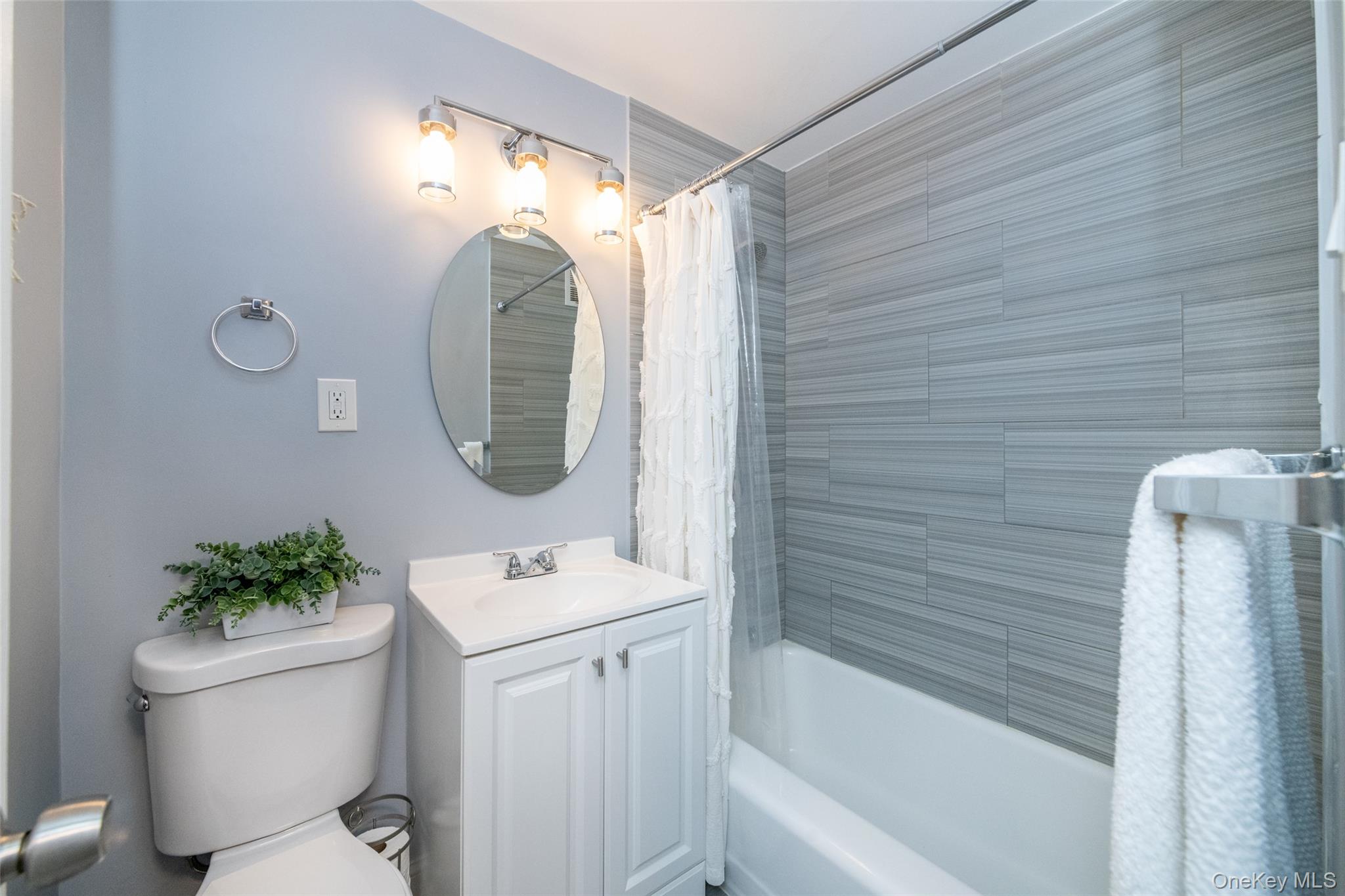 4 Sadore Lane # 5J, Yonkers, NY 10710