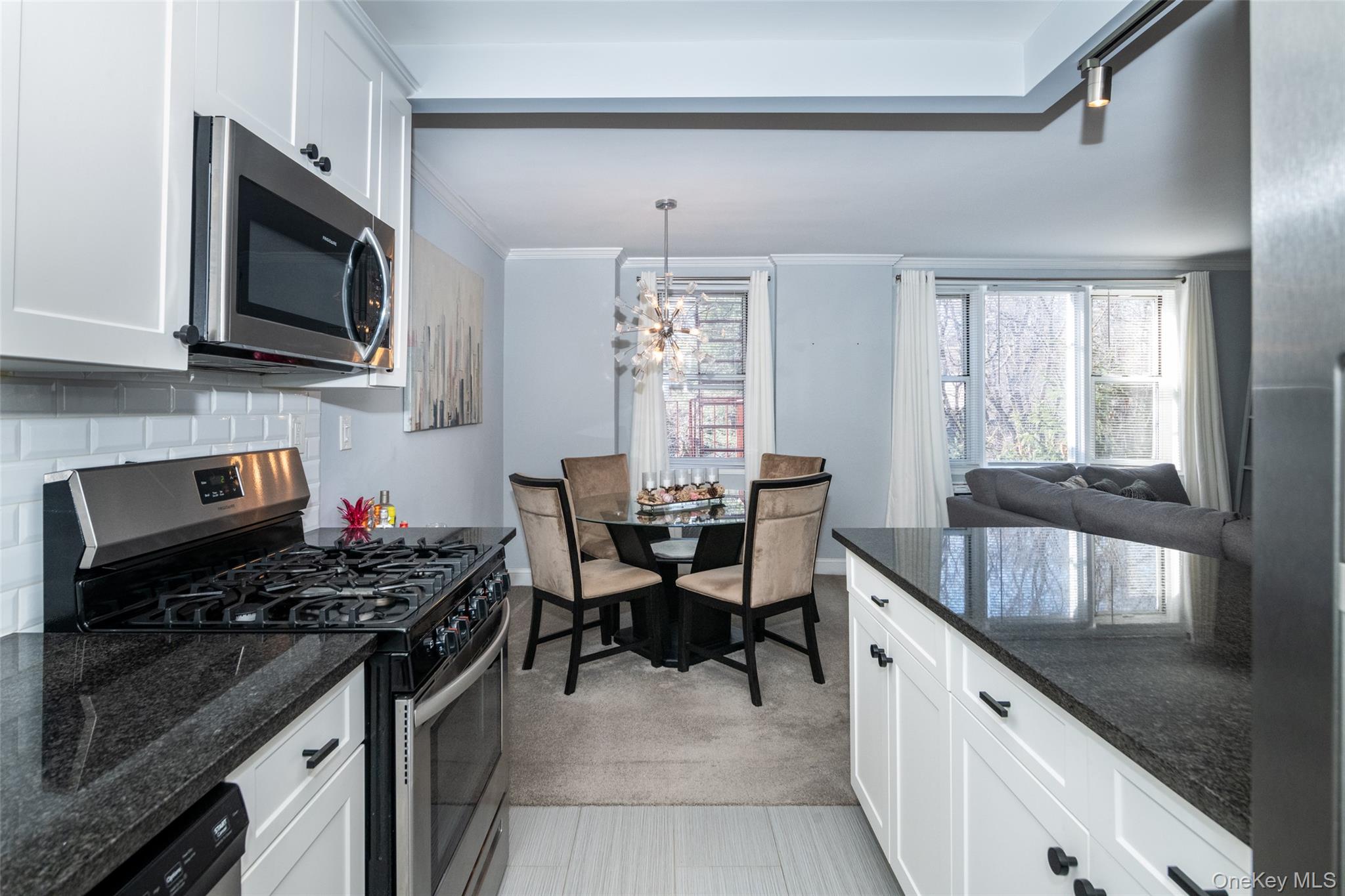 4 Sadore Lane # 5J, Yonkers, NY 10710