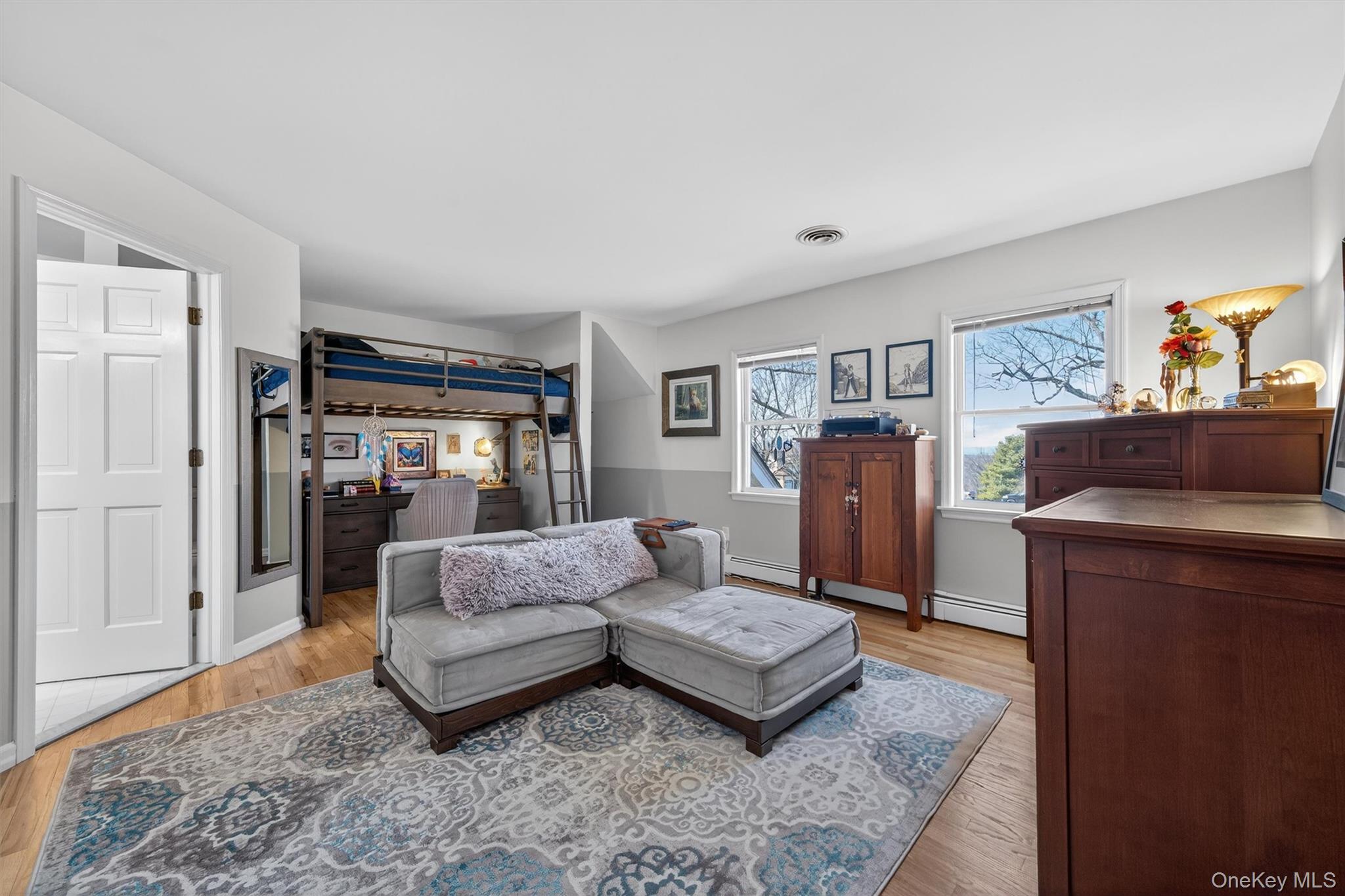 18 Almond Tree Lane, Warwick, NY 10990