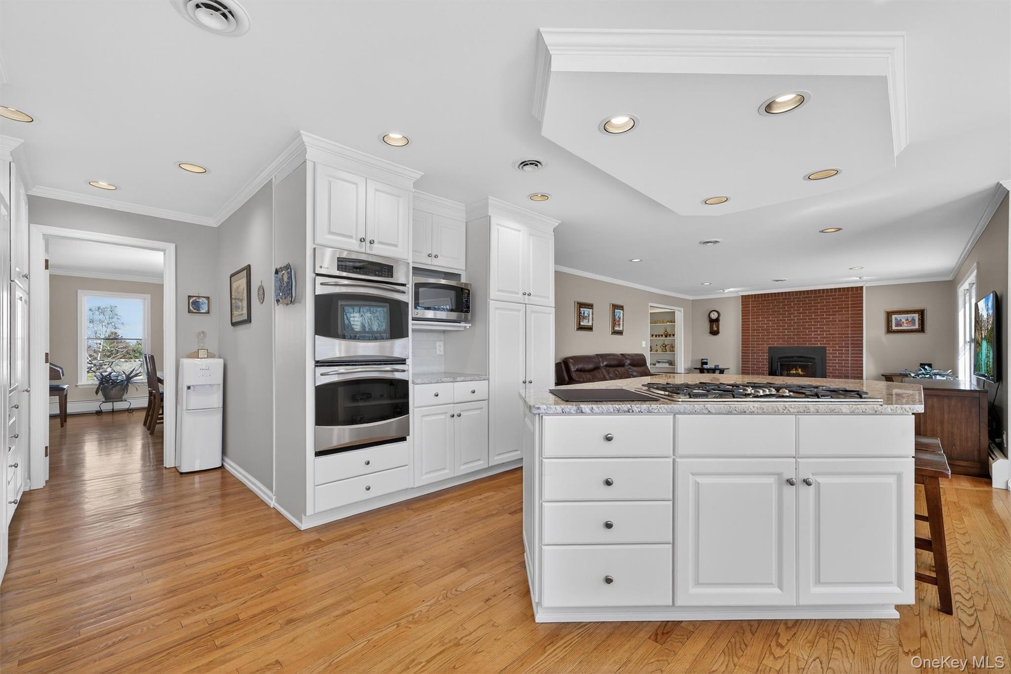 18 Almond Tree Lane, Warwick, NY 10990